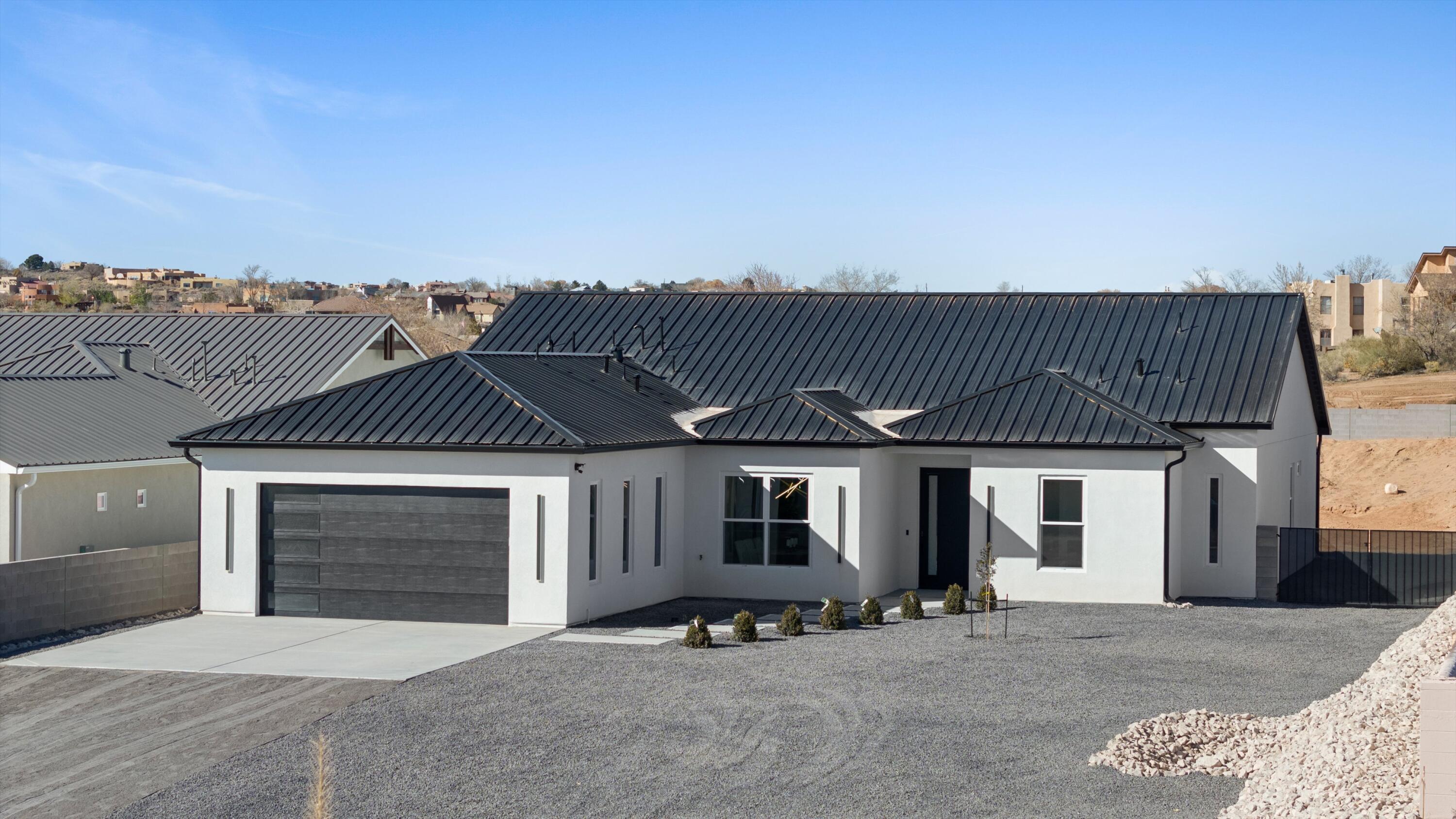 1541 Monterrey Road NE