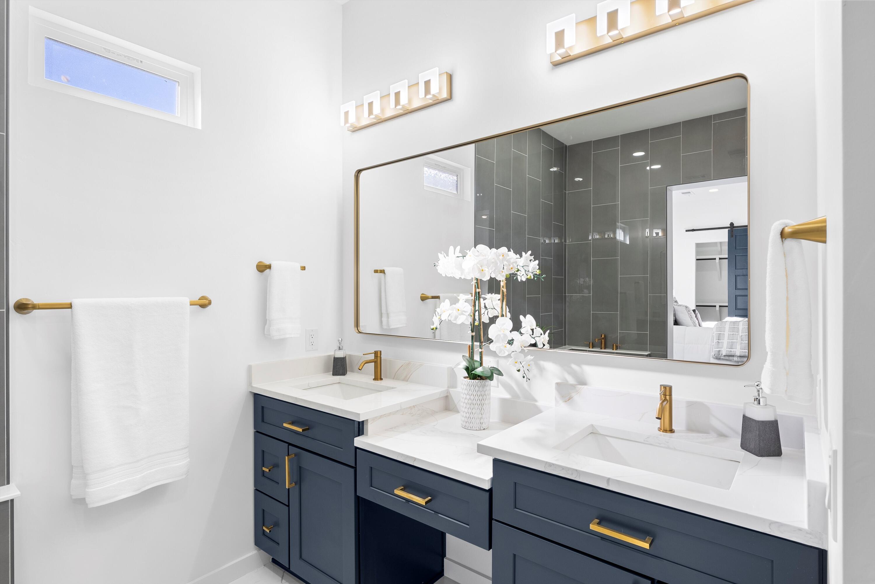 1541 Monterrey Road NE