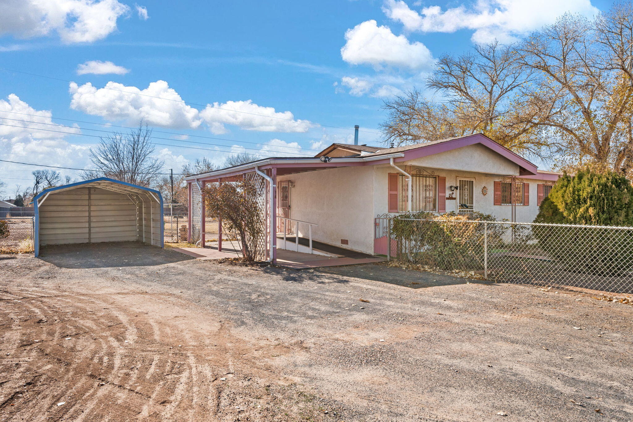 2122 RAVEN Lane SW