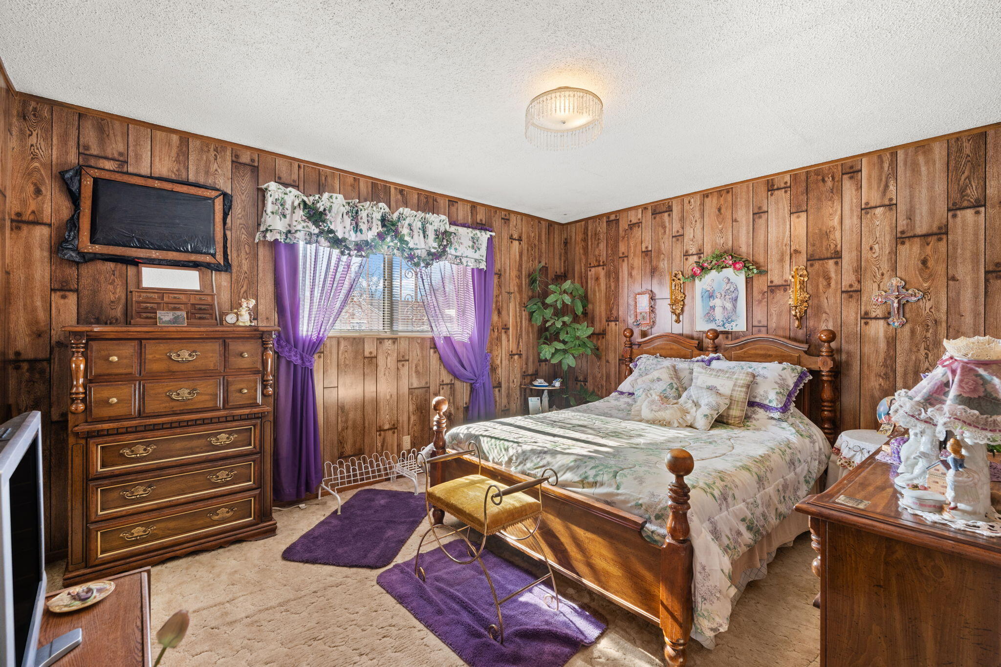 2122 RAVEN Lane SW