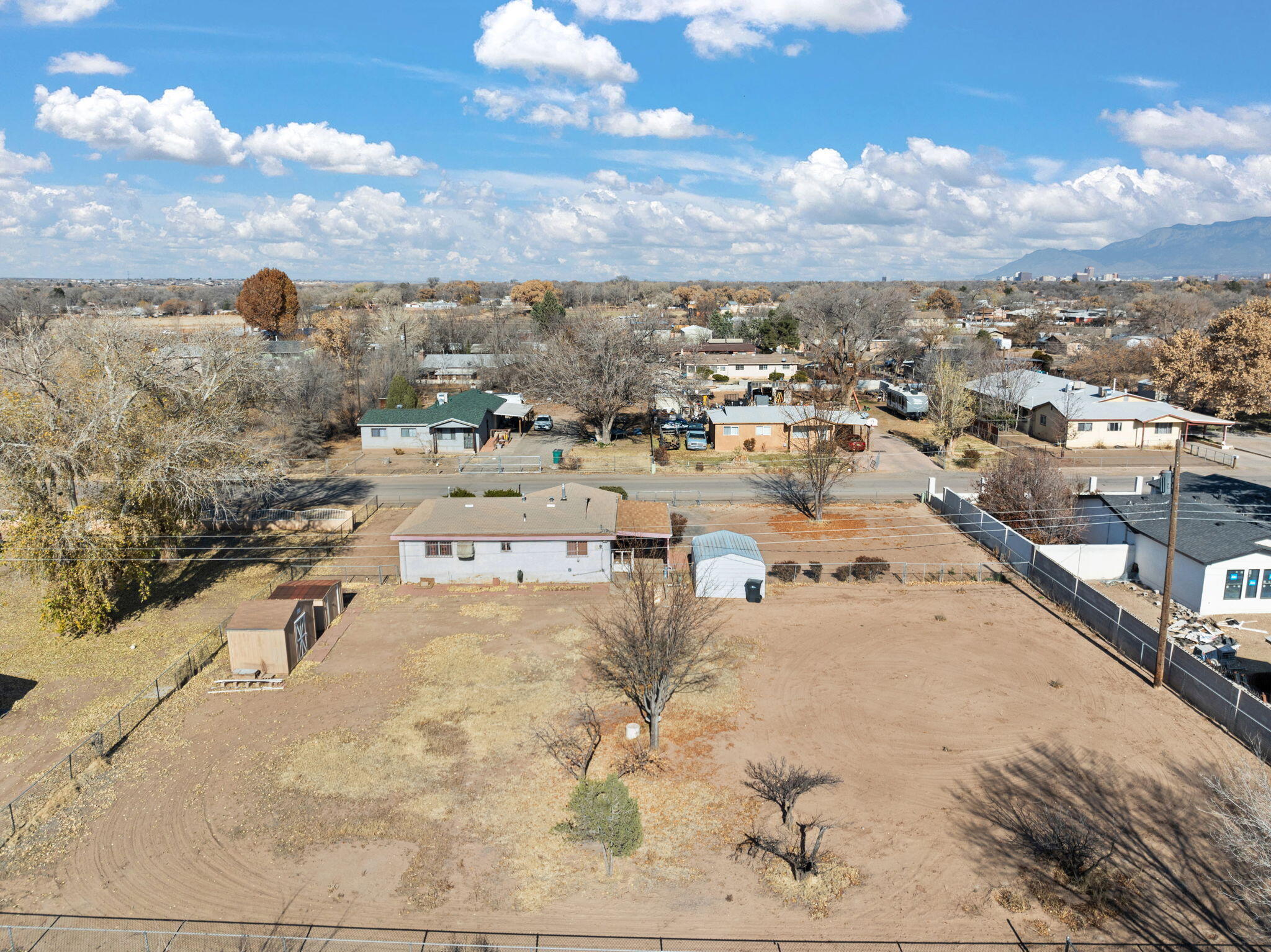2122 RAVEN Lane SW