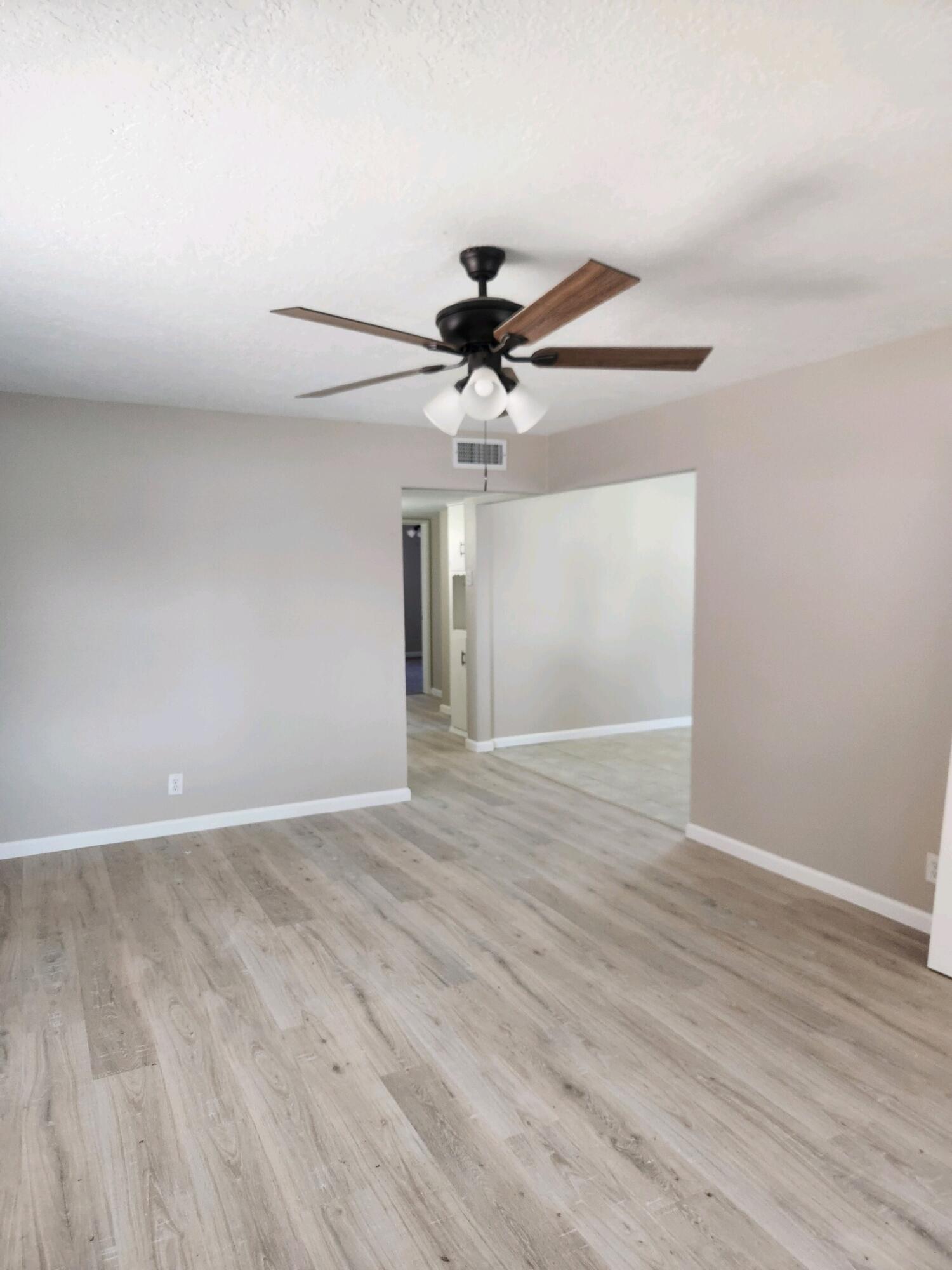 2704 MARY ELLEN Street NE