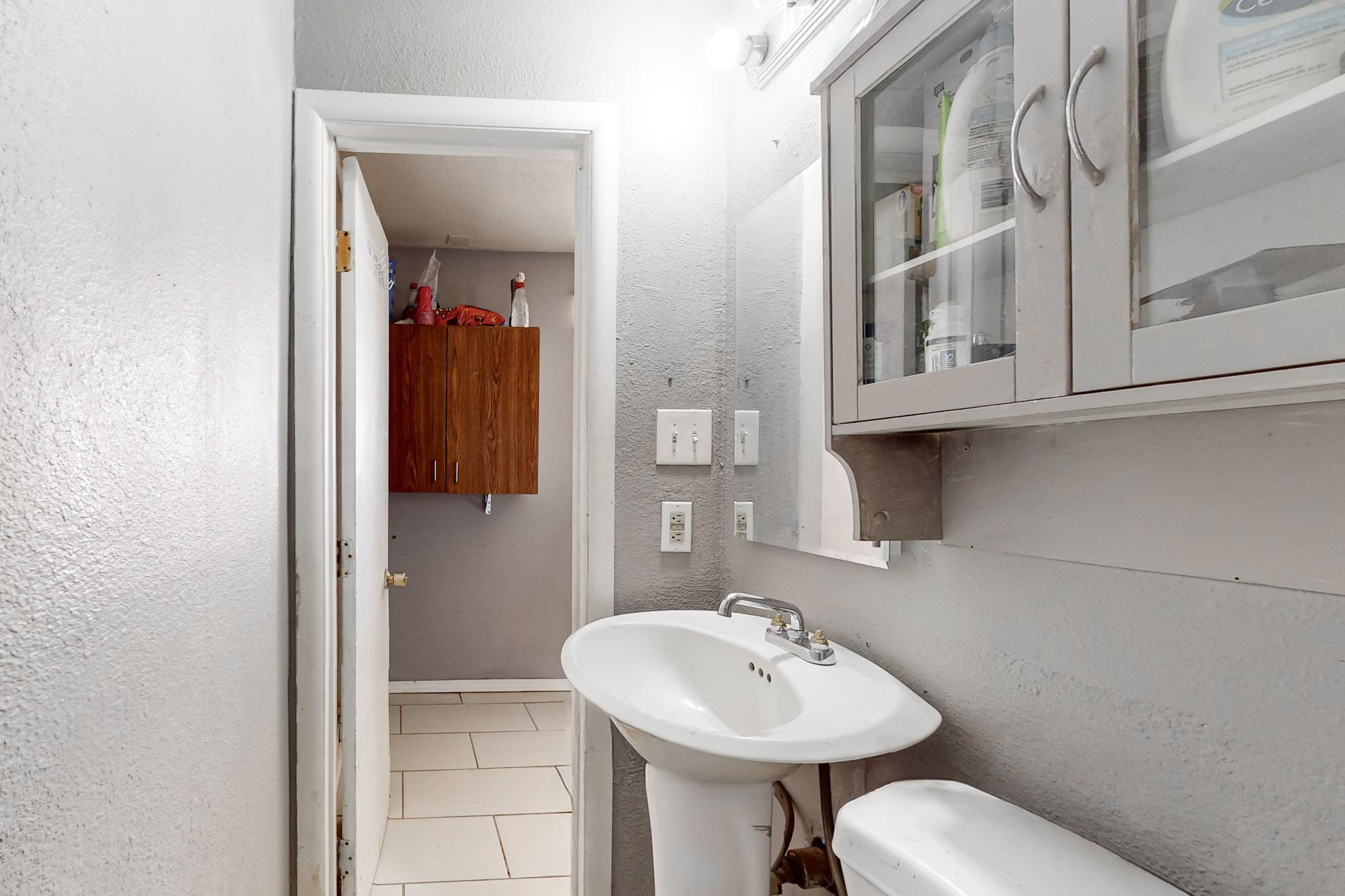 309 Garcia Street NE