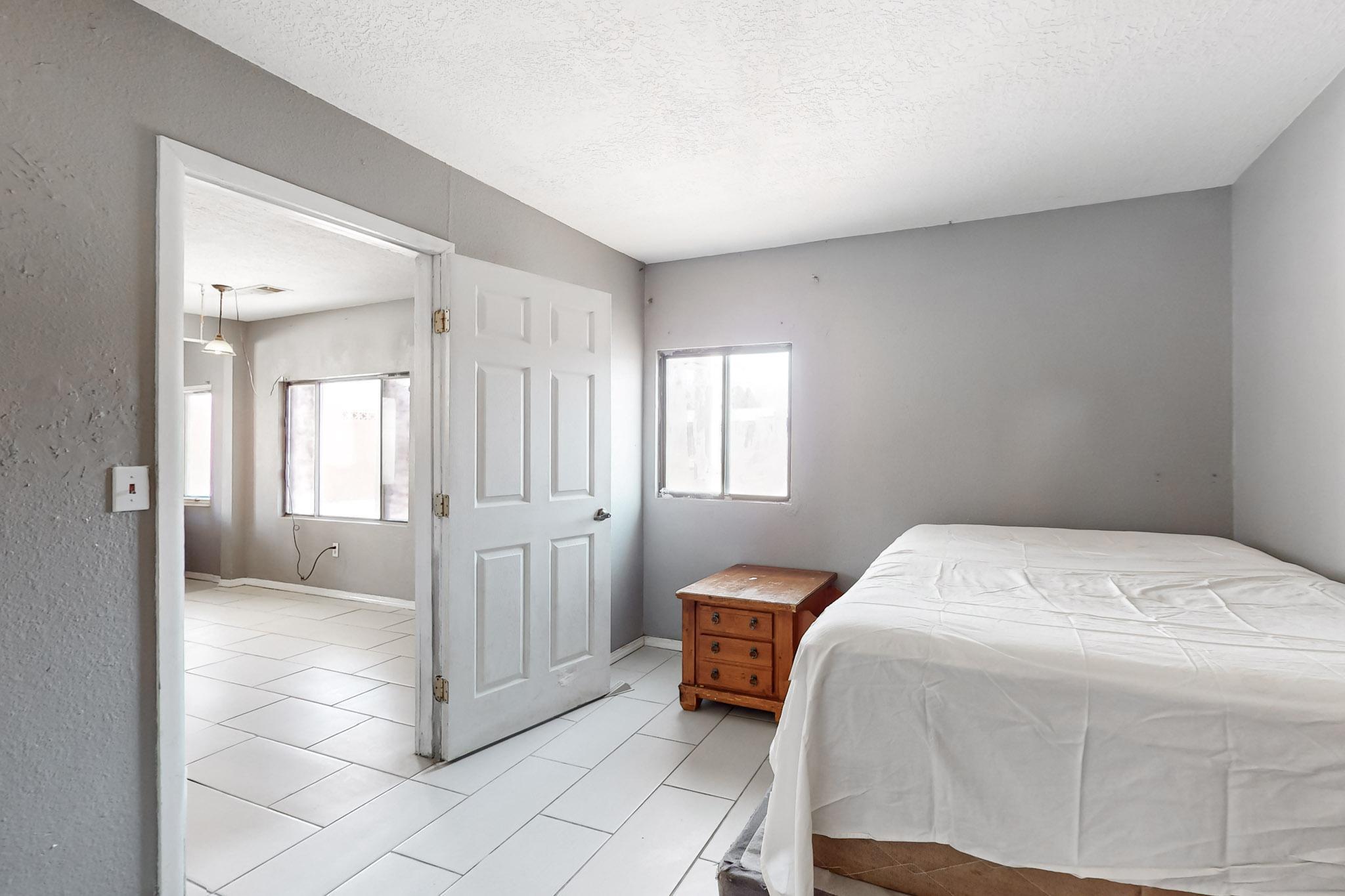 309 Garcia Street NE