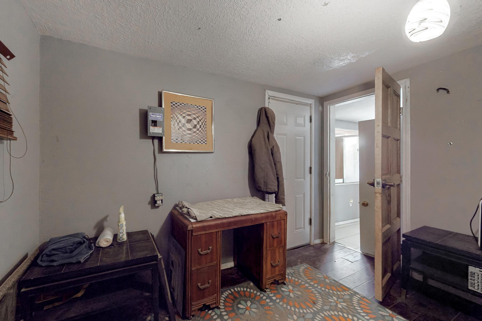 309 Garcia Street NE