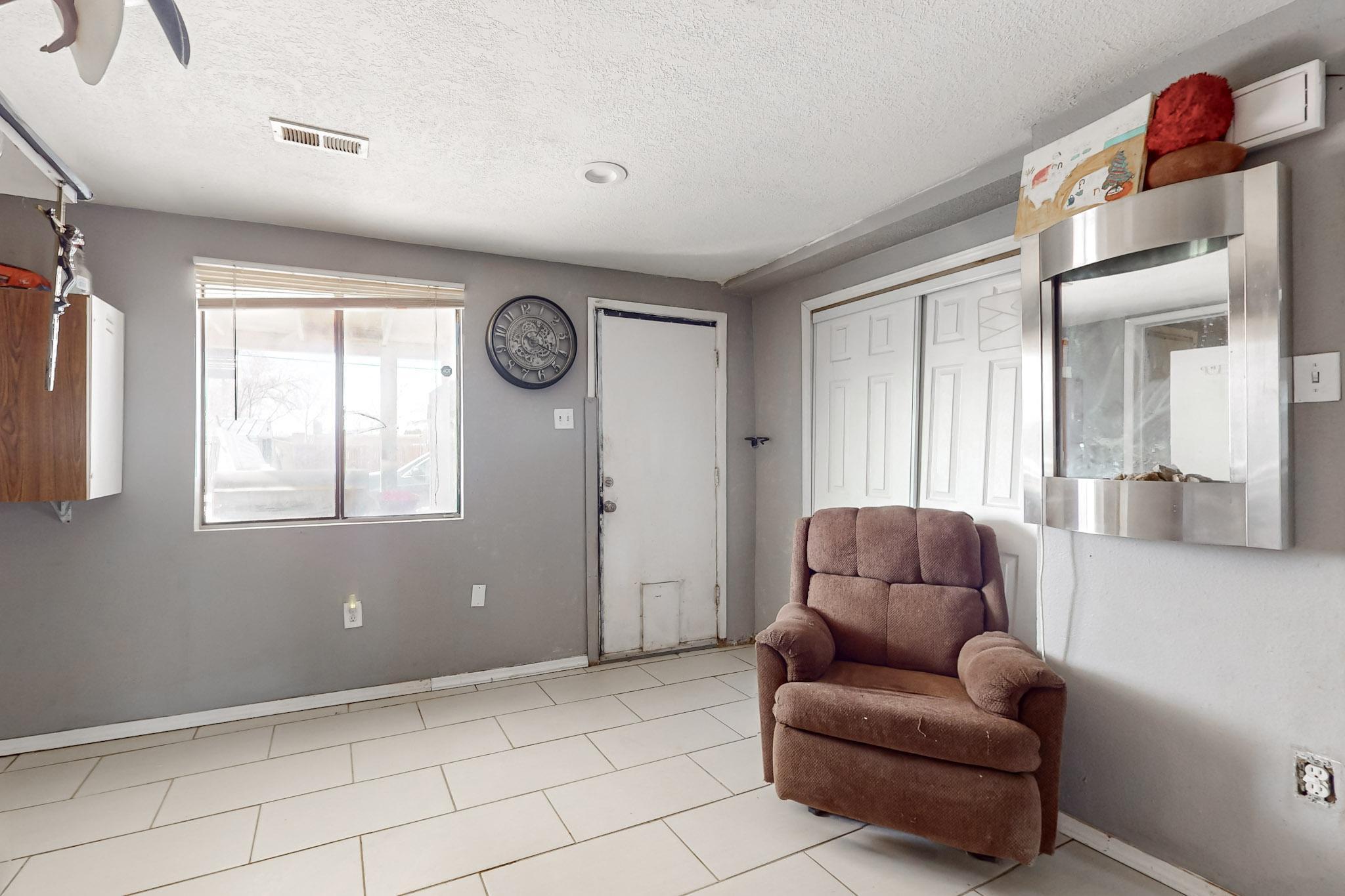 309 Garcia Street NE