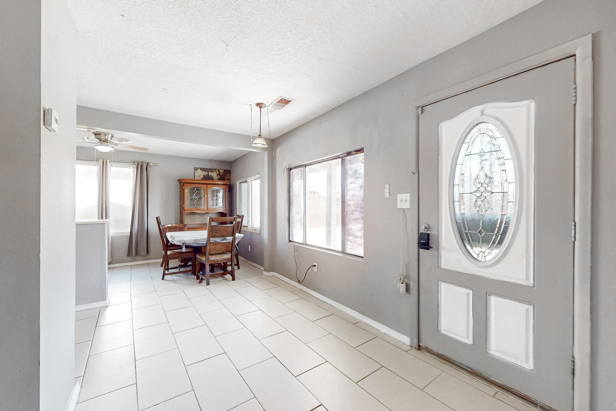 309 Garcia Street NE