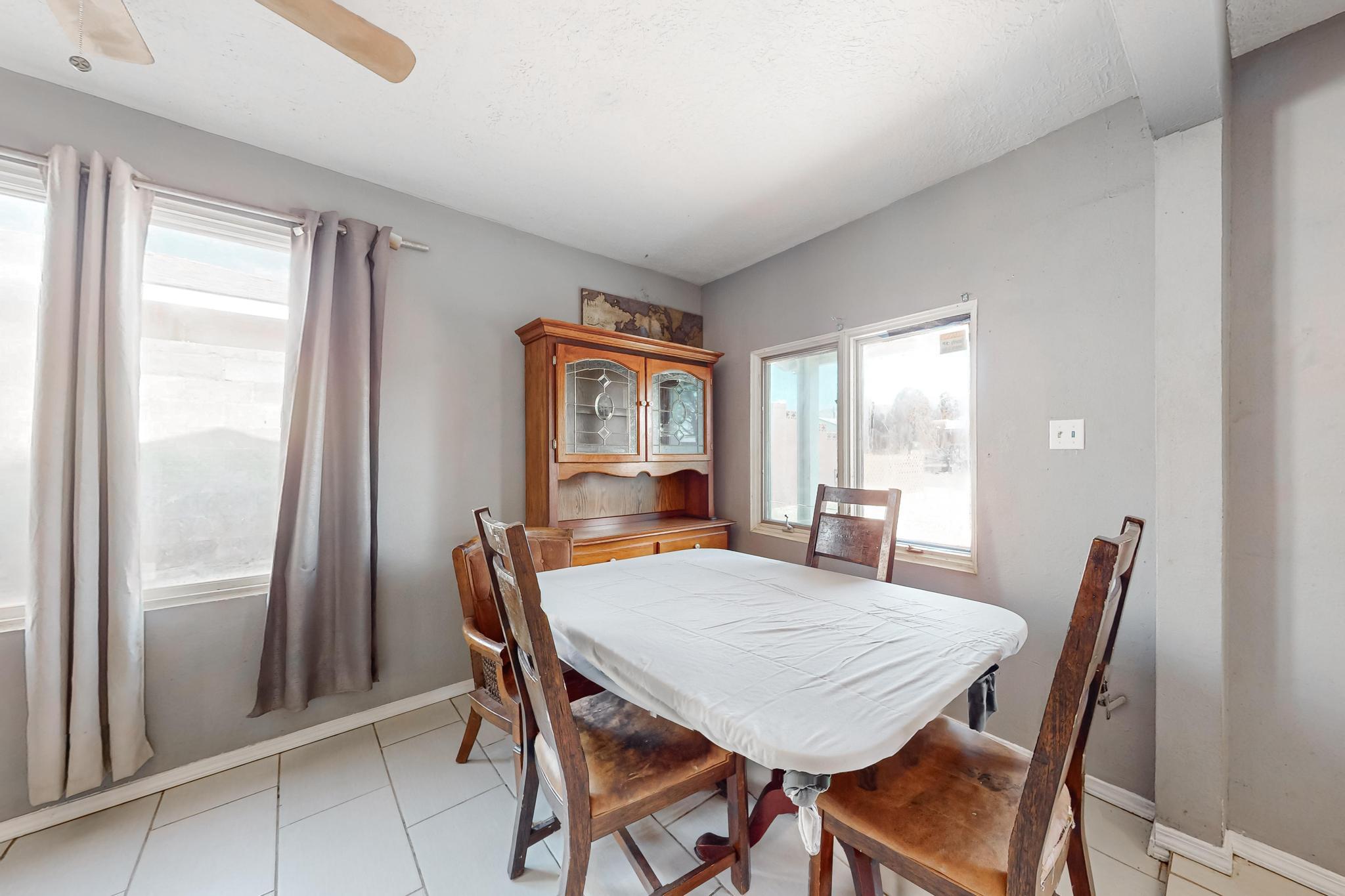 309 Garcia Street NE