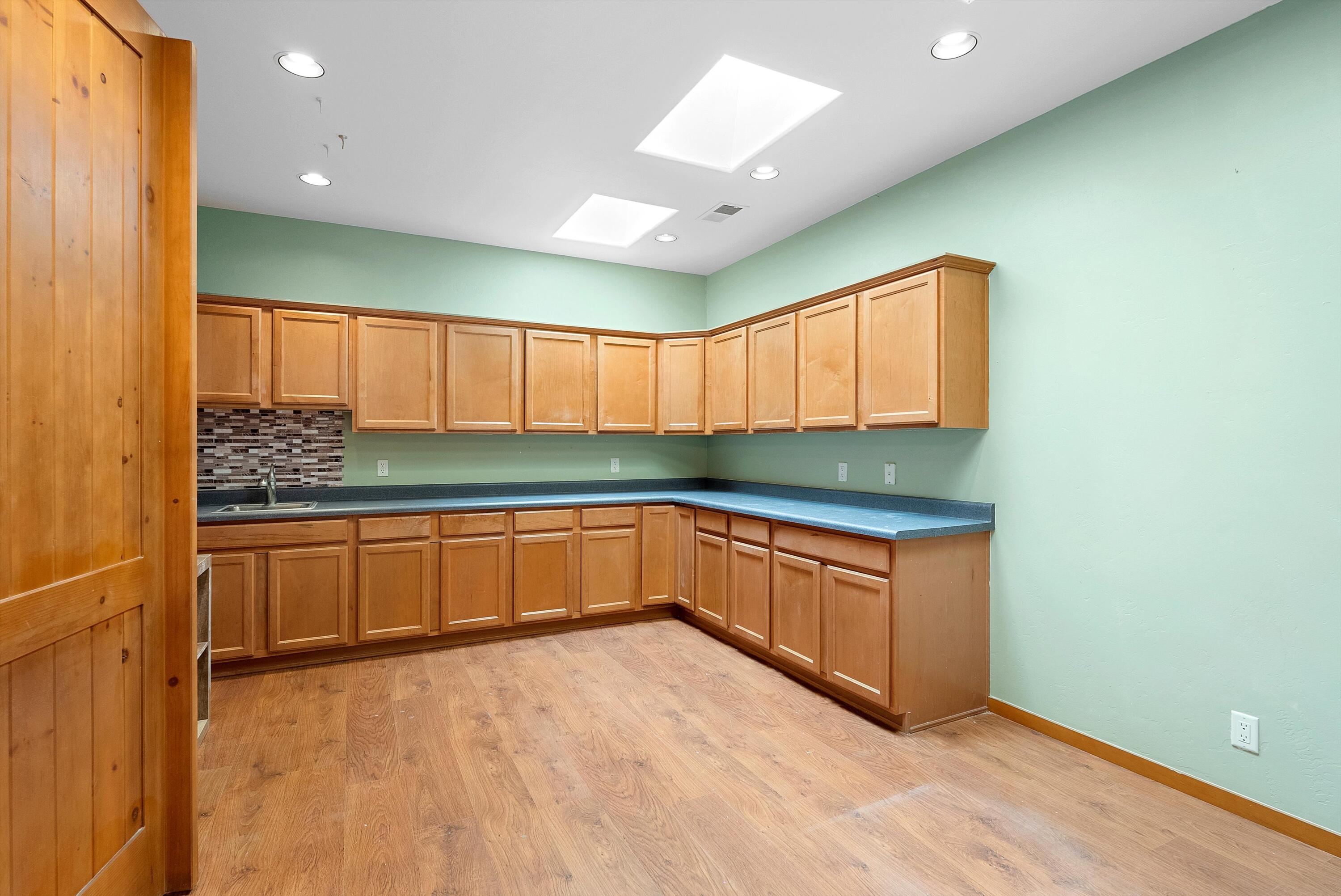 5517 BARRANCA OVERLOOK Court NE