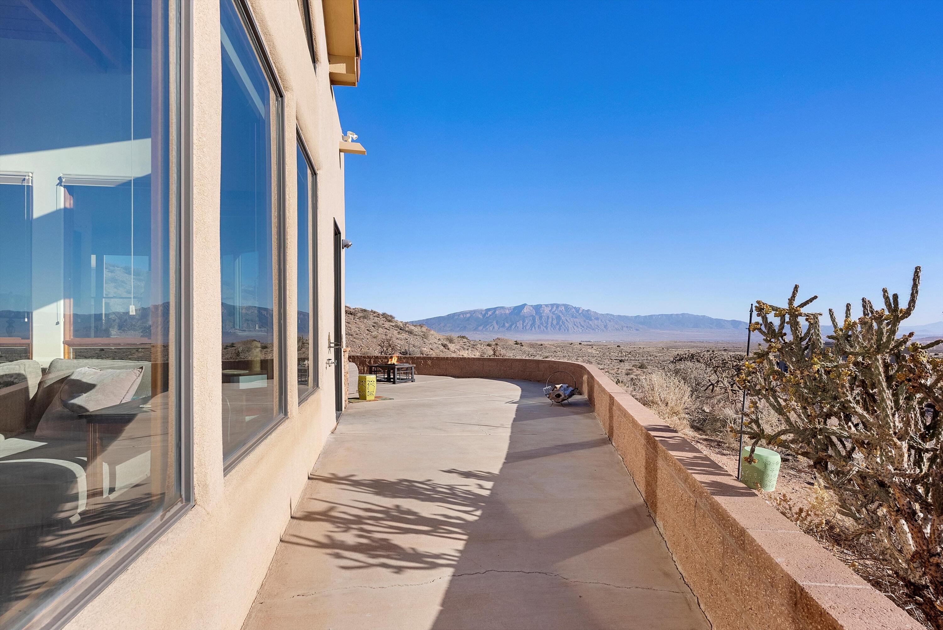 5517 BARRANCA OVERLOOK Court NE