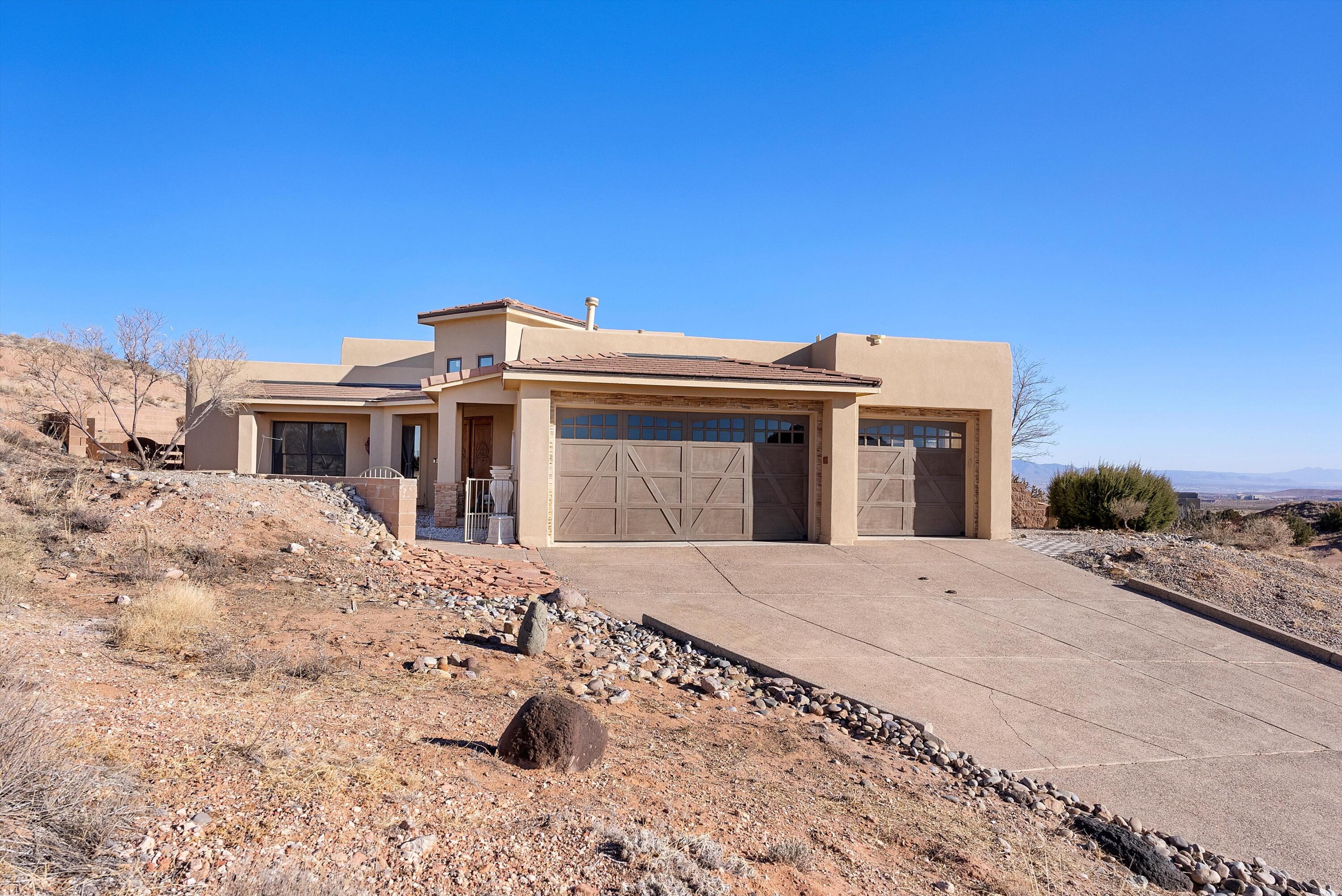 5517 BARRANCA OVERLOOK Court NE
