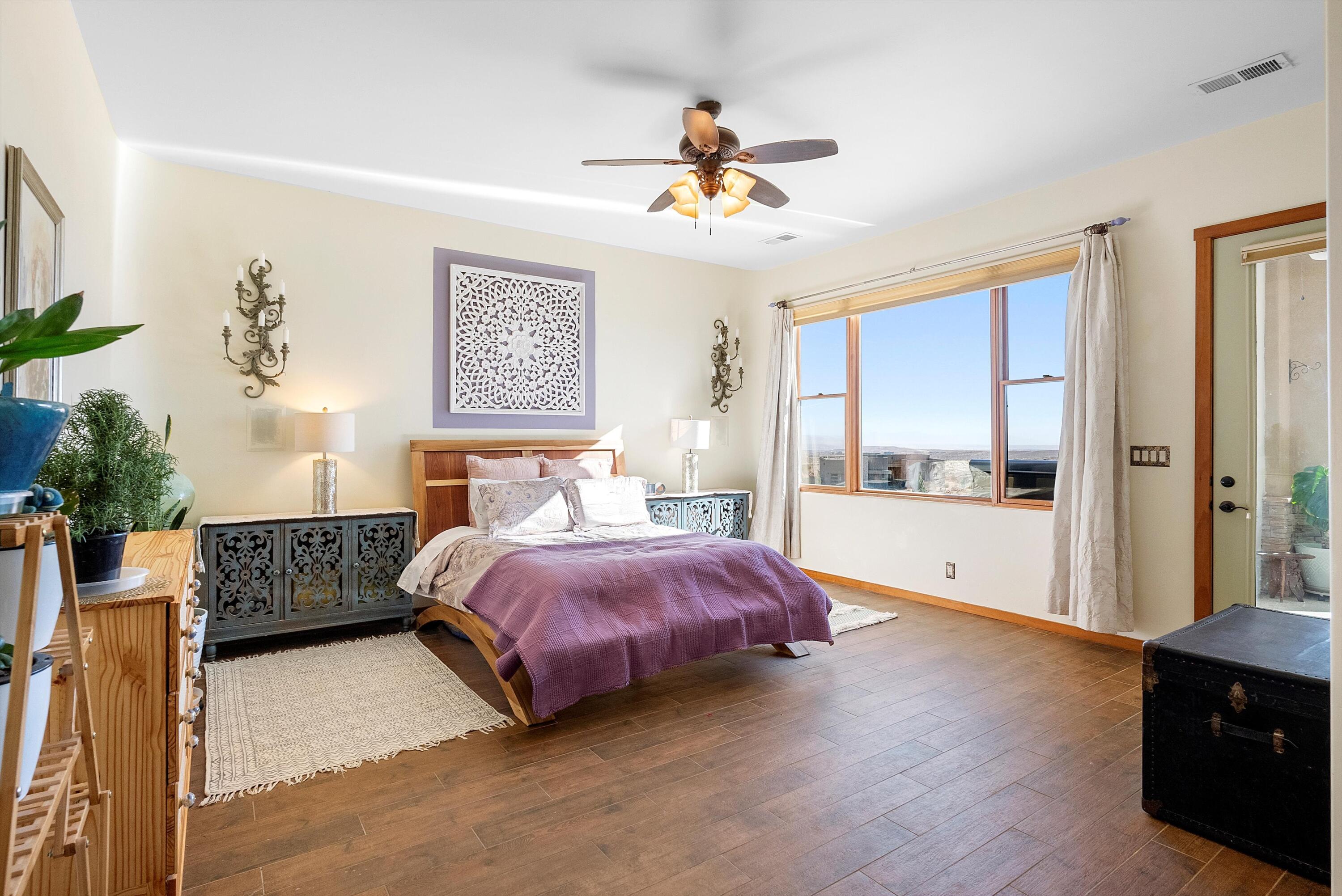 5517 BARRANCA OVERLOOK Court NE