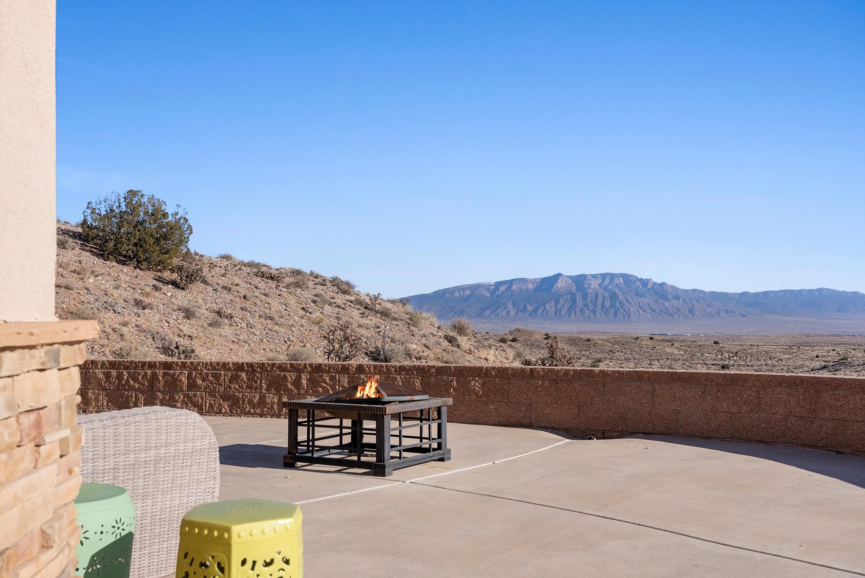 5517 BARRANCA OVERLOOK Court NE