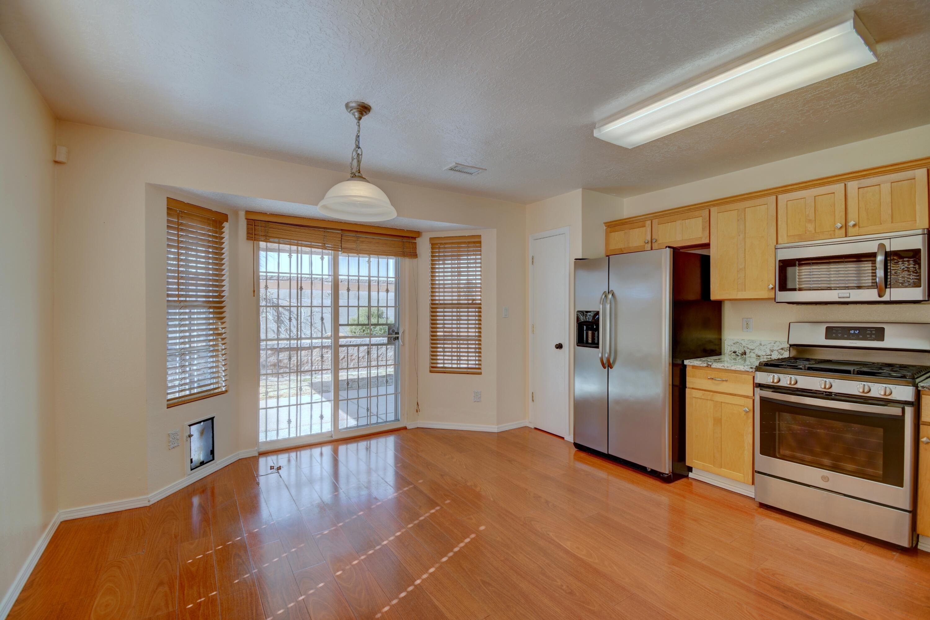 523 DESERT MAIZE Drive SW