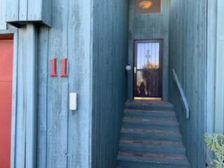 720 TRAMWAY Lane NE 11