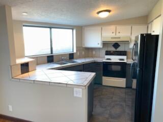 720 TRAMWAY Lane NE 11