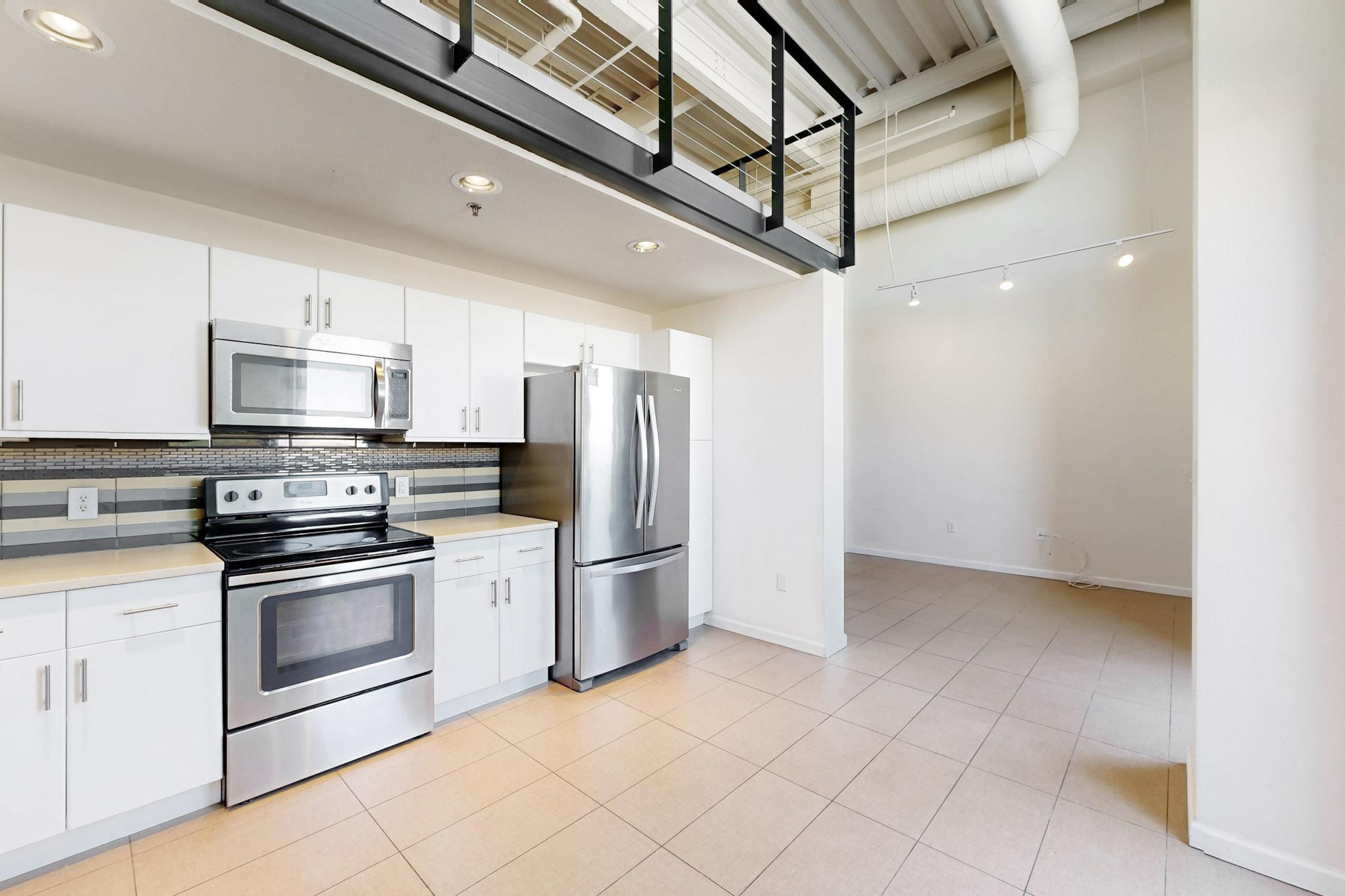 524 Central Avenue SW 804