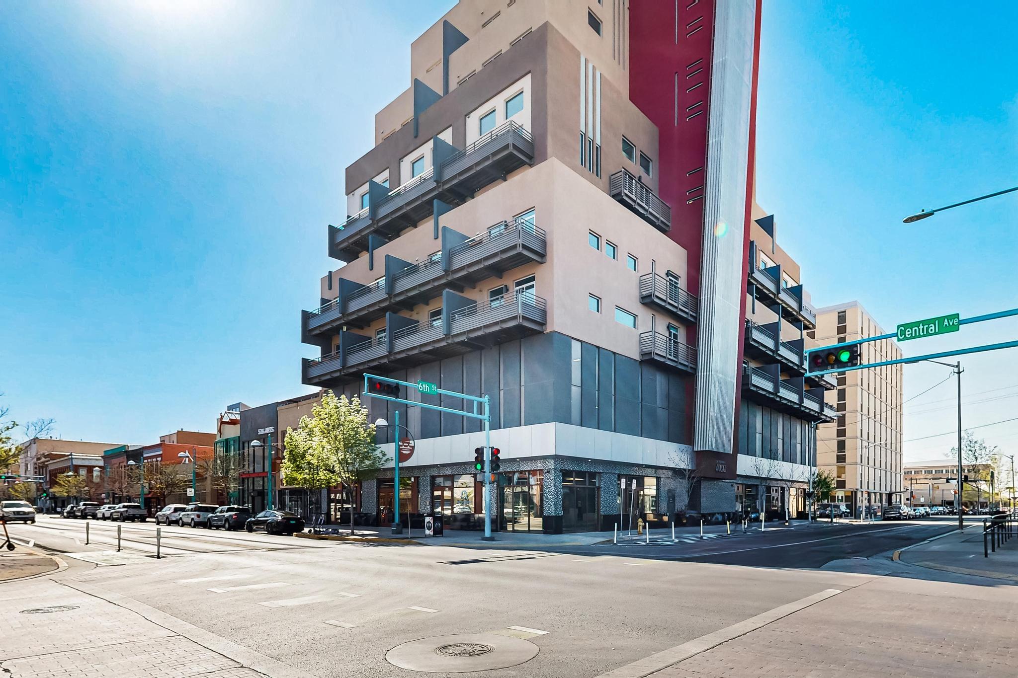 524 Central Avenue SW 804