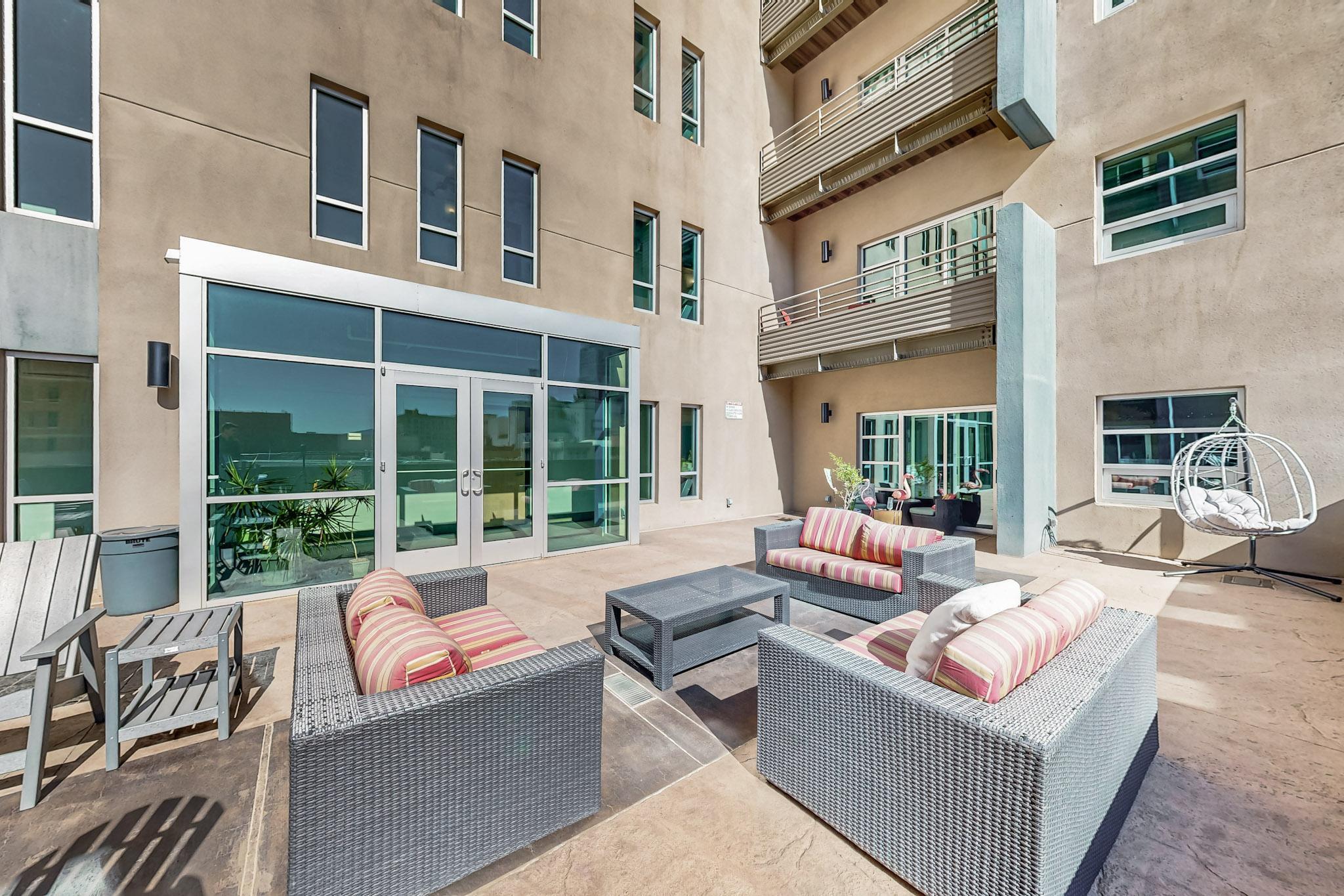 524 Central Avenue SW 804