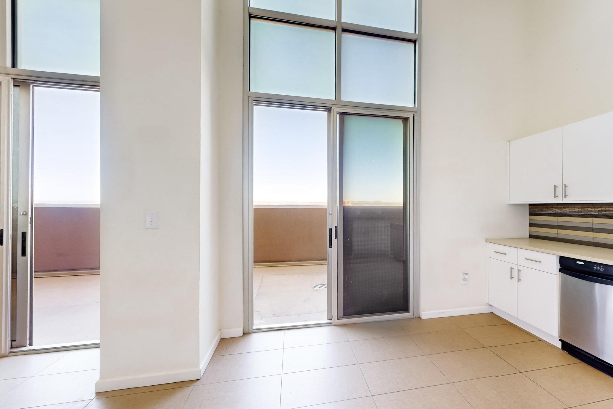 524 Central Avenue SW 804