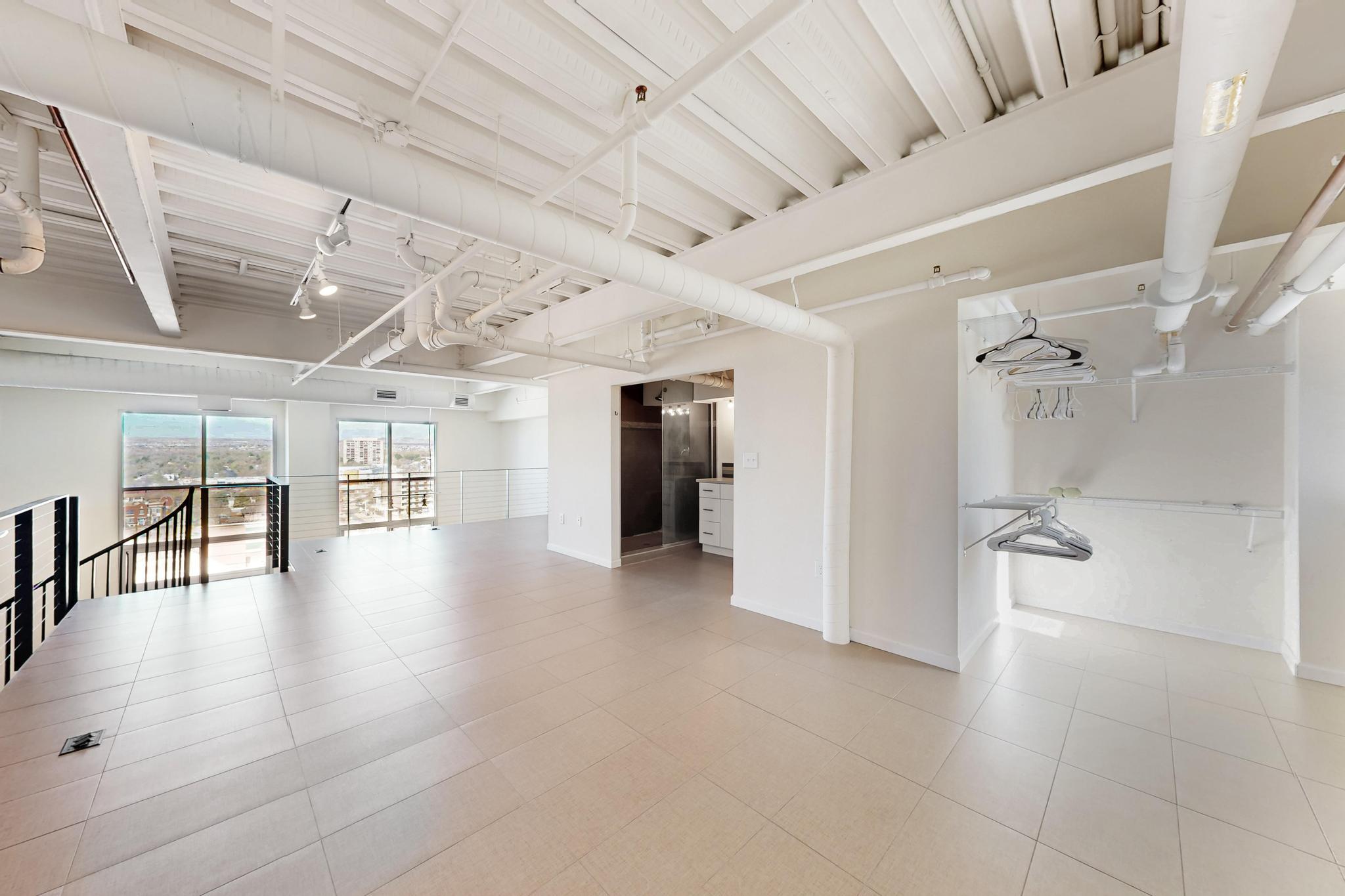 524 Central Avenue SW 804