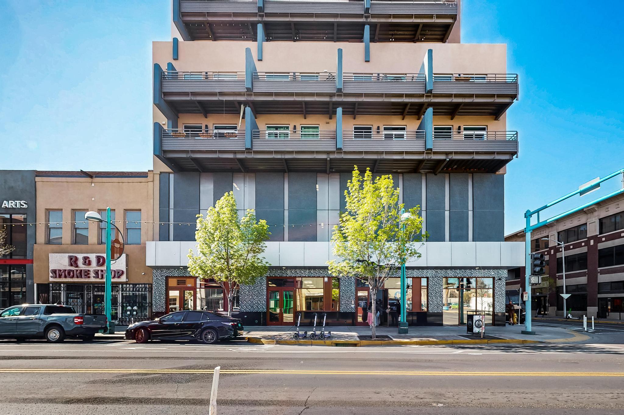 524 Central Avenue SW 804