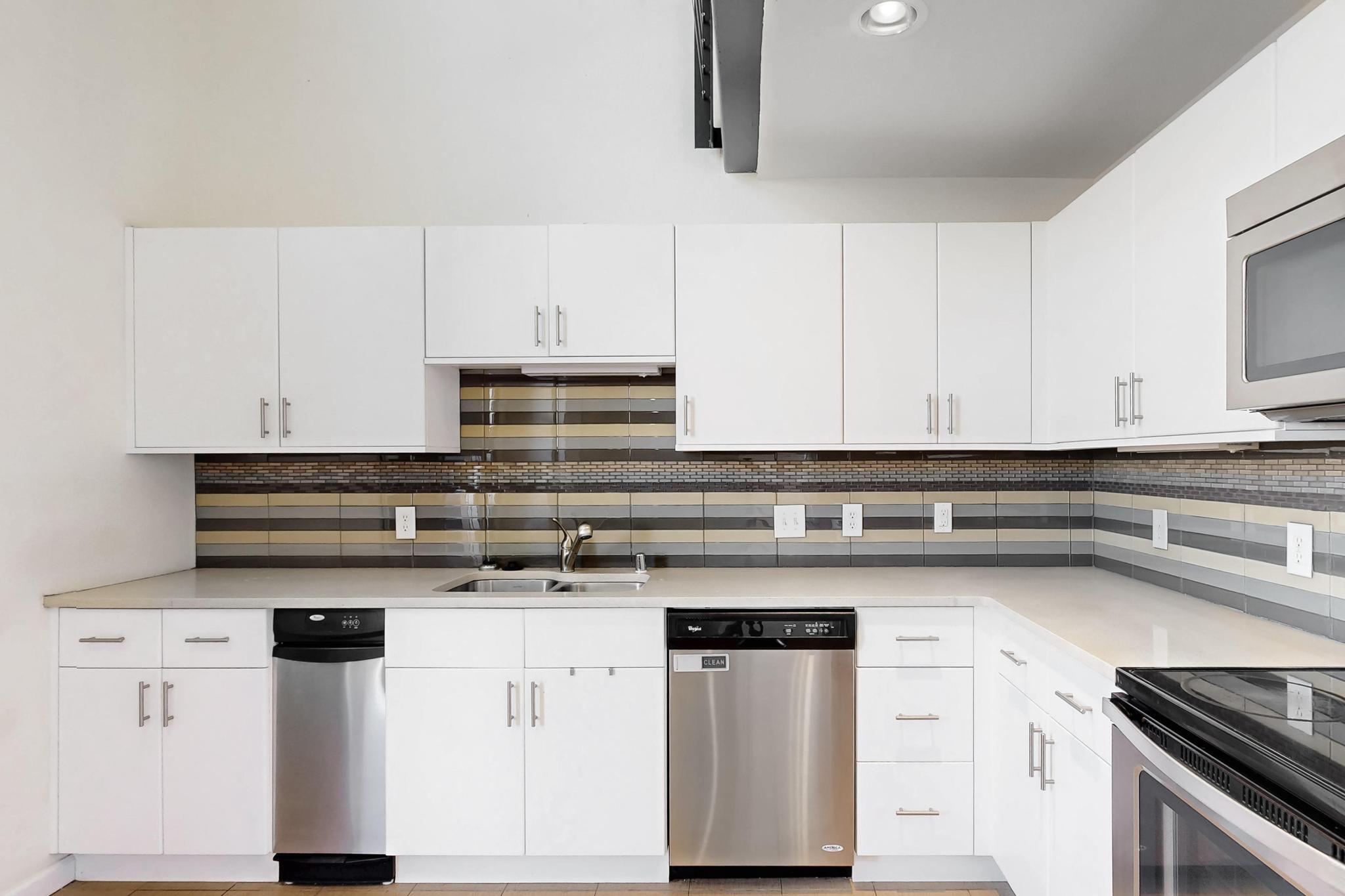 524 Central Avenue SW 804