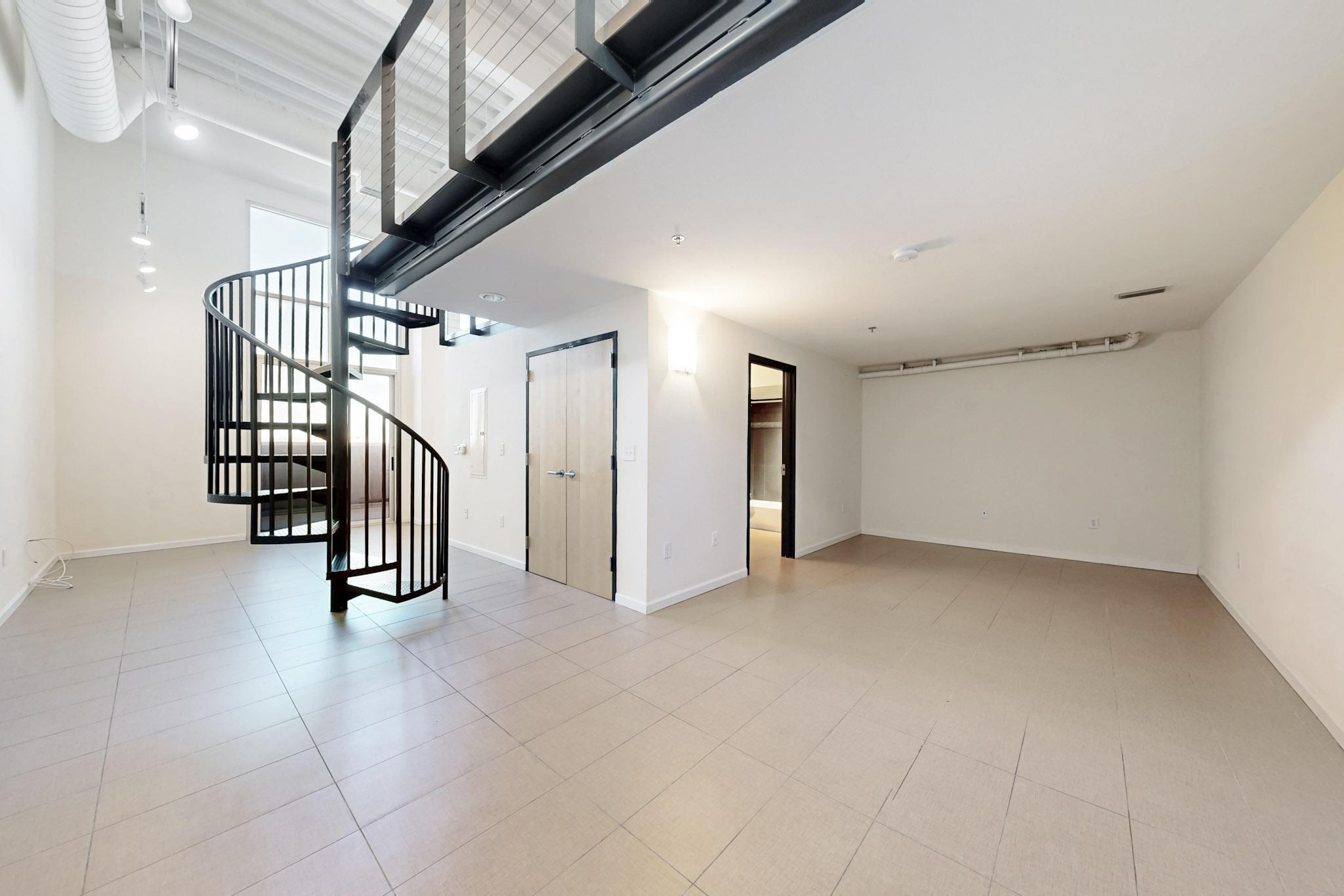 524 Central Avenue SW 804