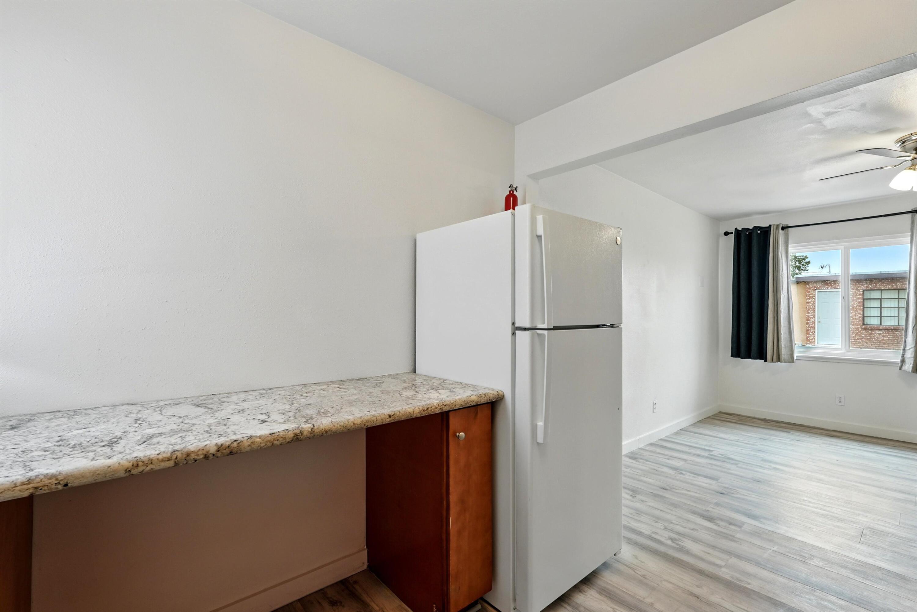 536 ALCAZAR Street SE A&B