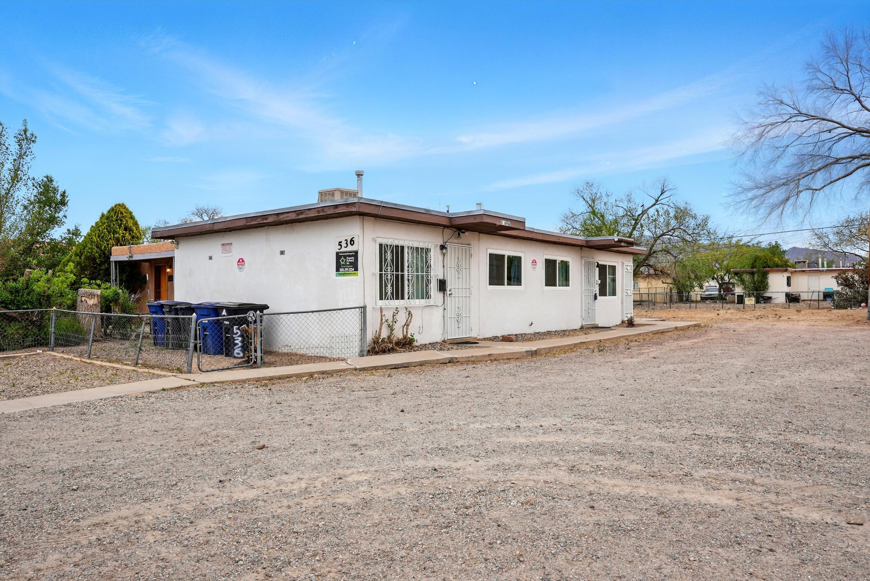 536 ALCAZAR Street SE A&B