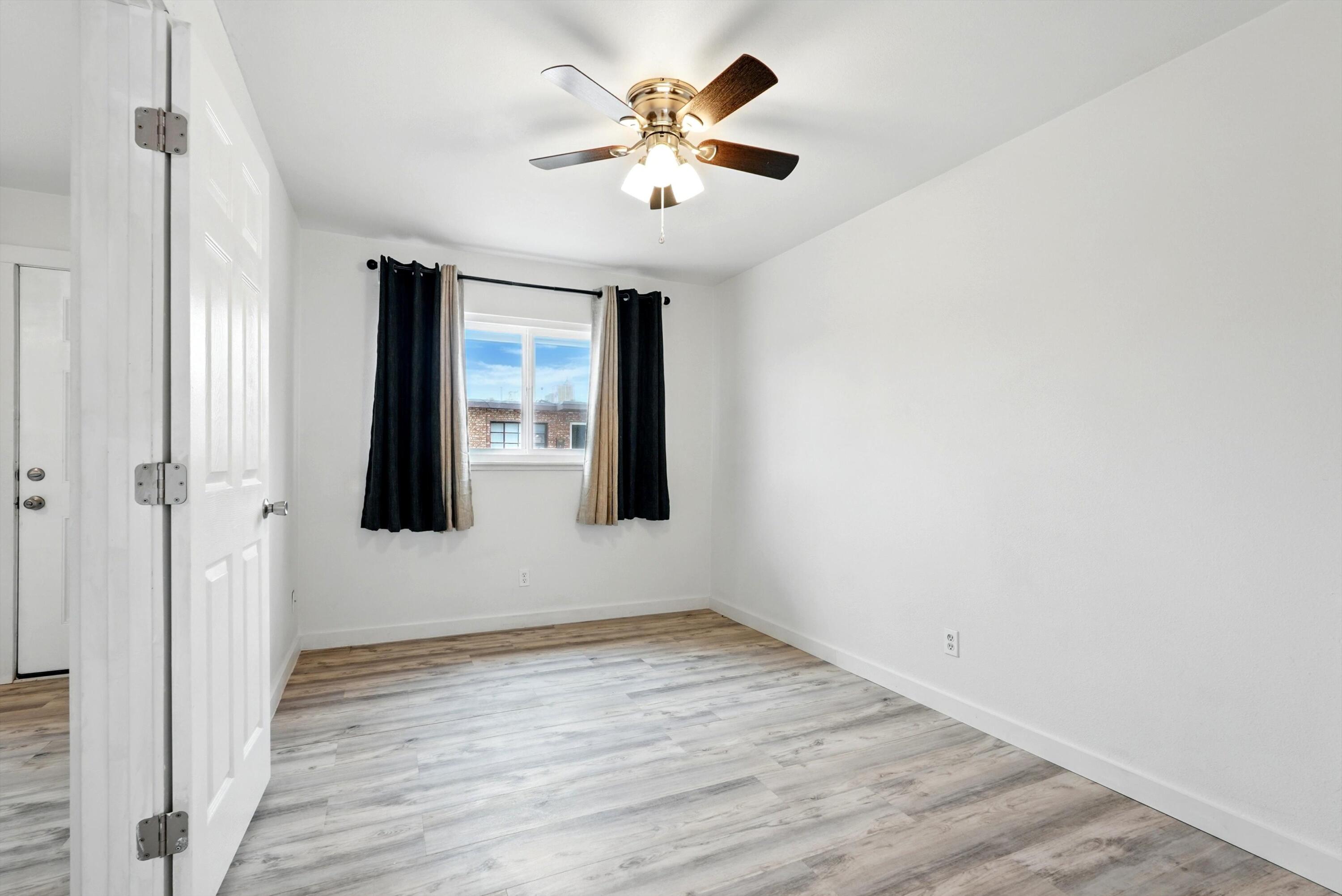 536 ALCAZAR Street SE A&B