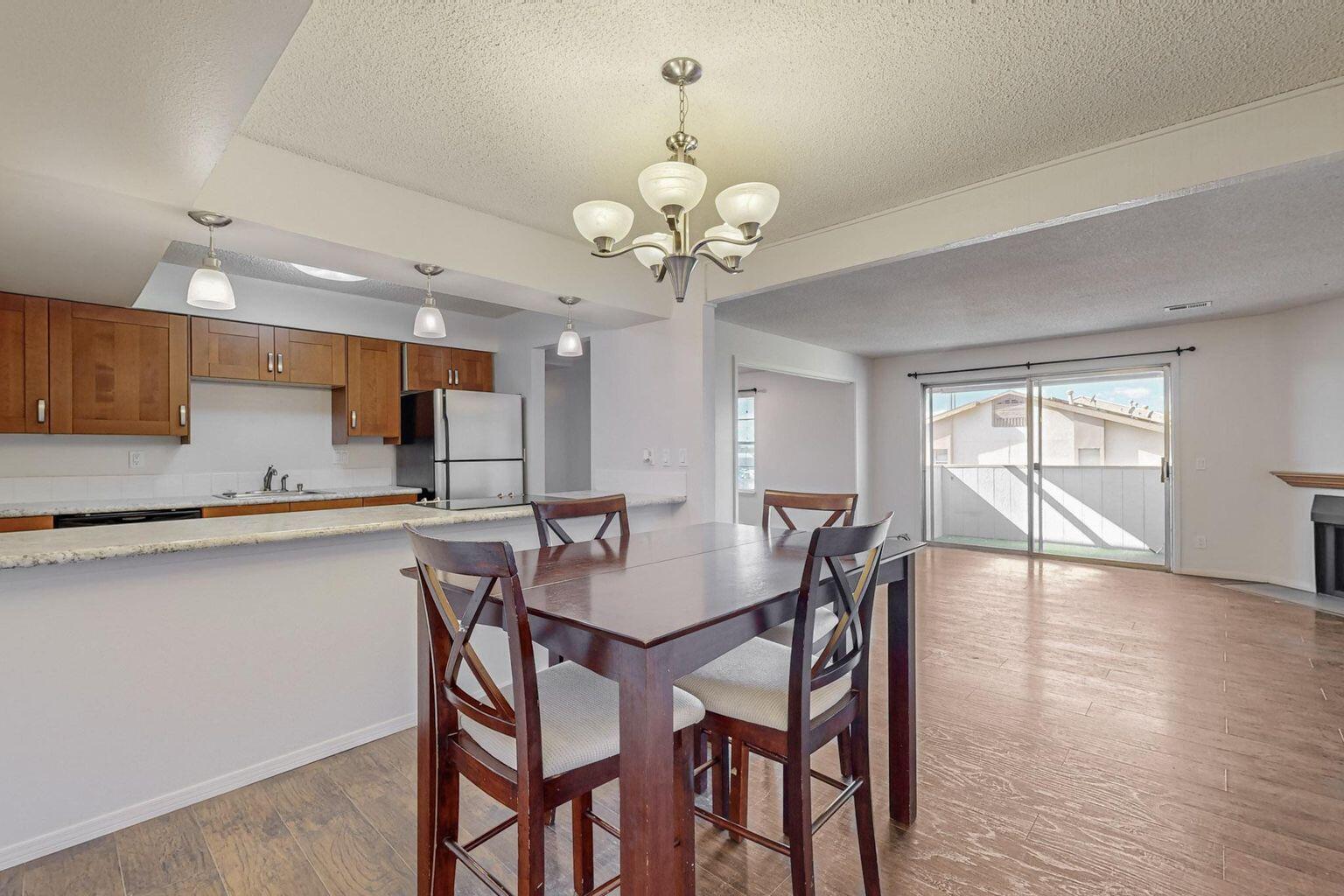 3831 MONTGOMERY Boulevard NE 433