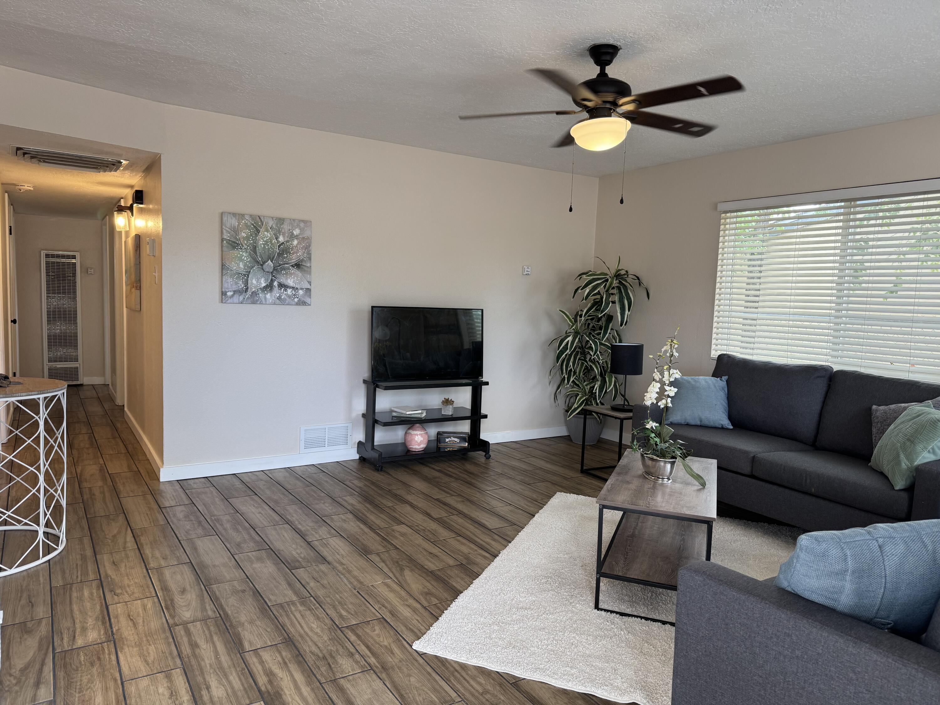 10412 WOODLAND Avenue NE