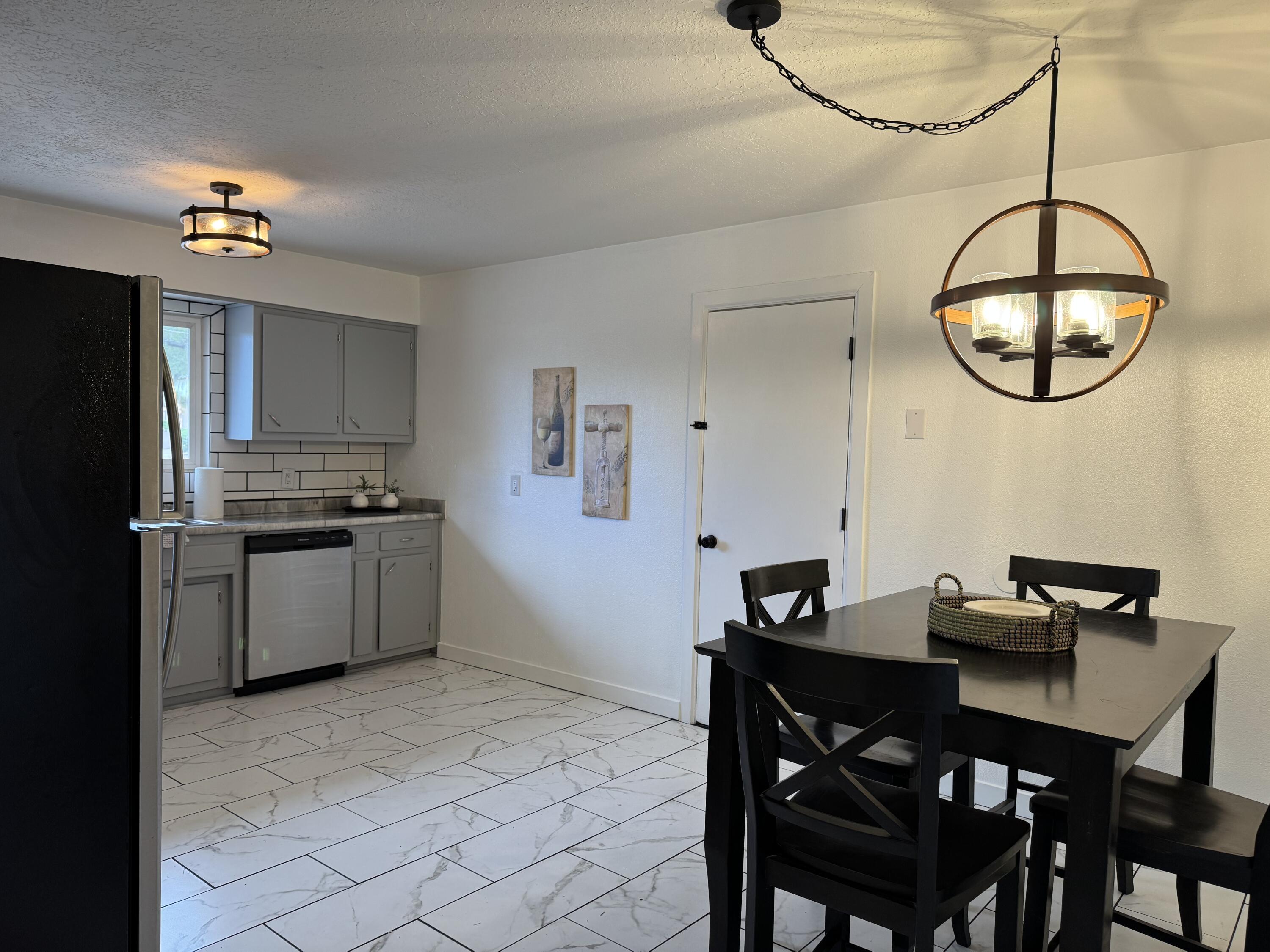 10412 WOODLAND Avenue NE