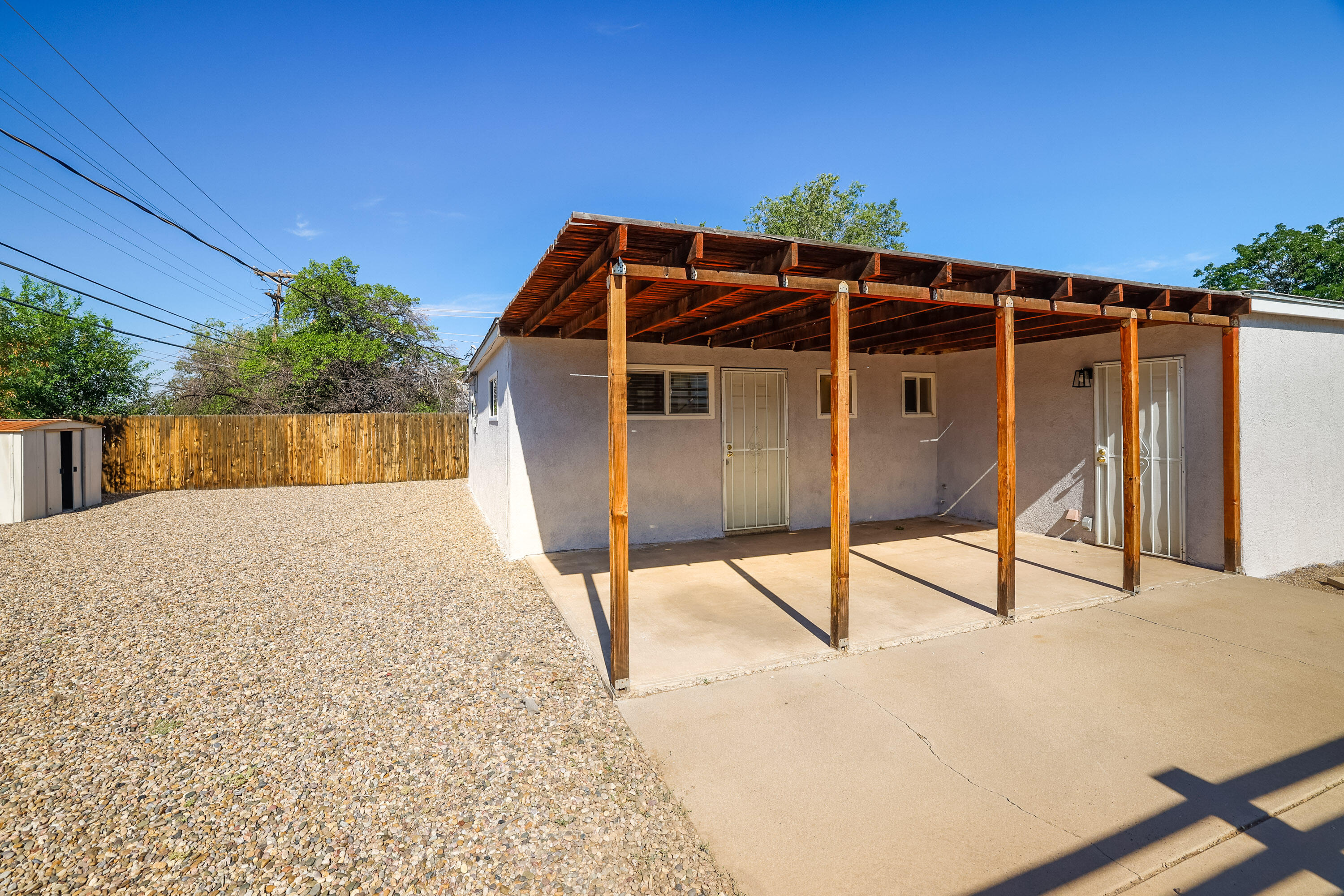 10412 WOODLAND Avenue NE