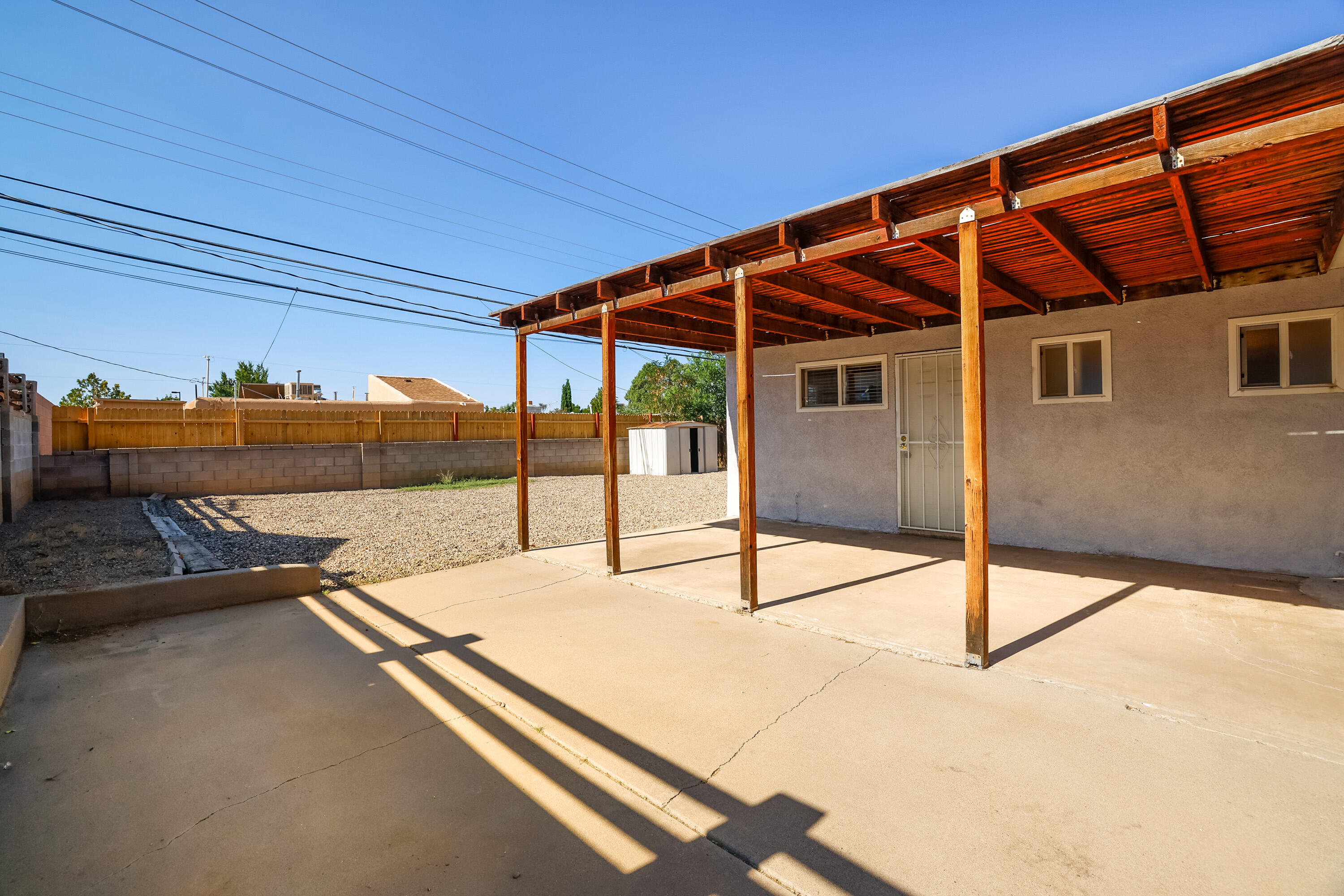 10412 WOODLAND Avenue NE