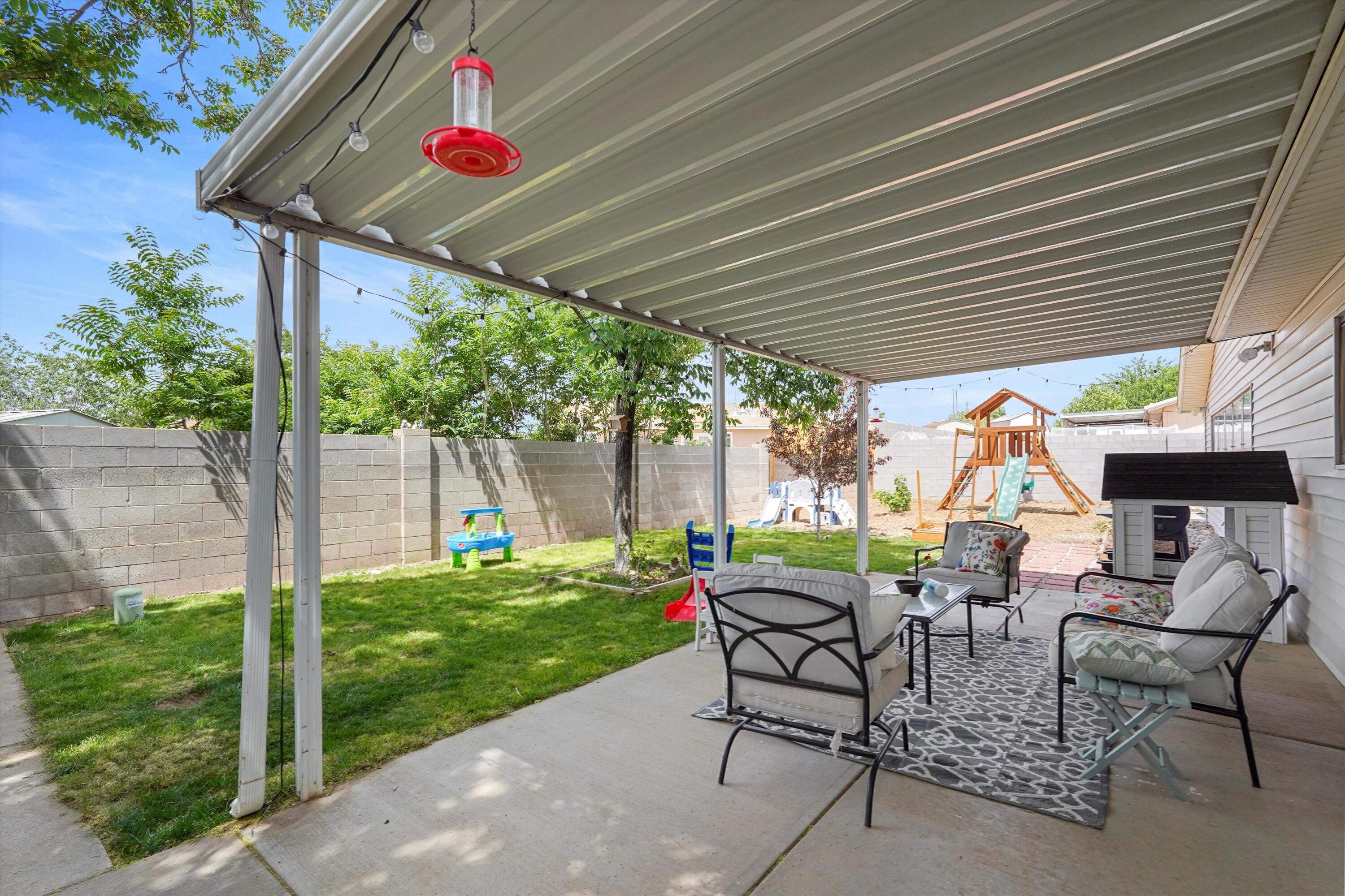 635 SILVER SADDLE Road SE