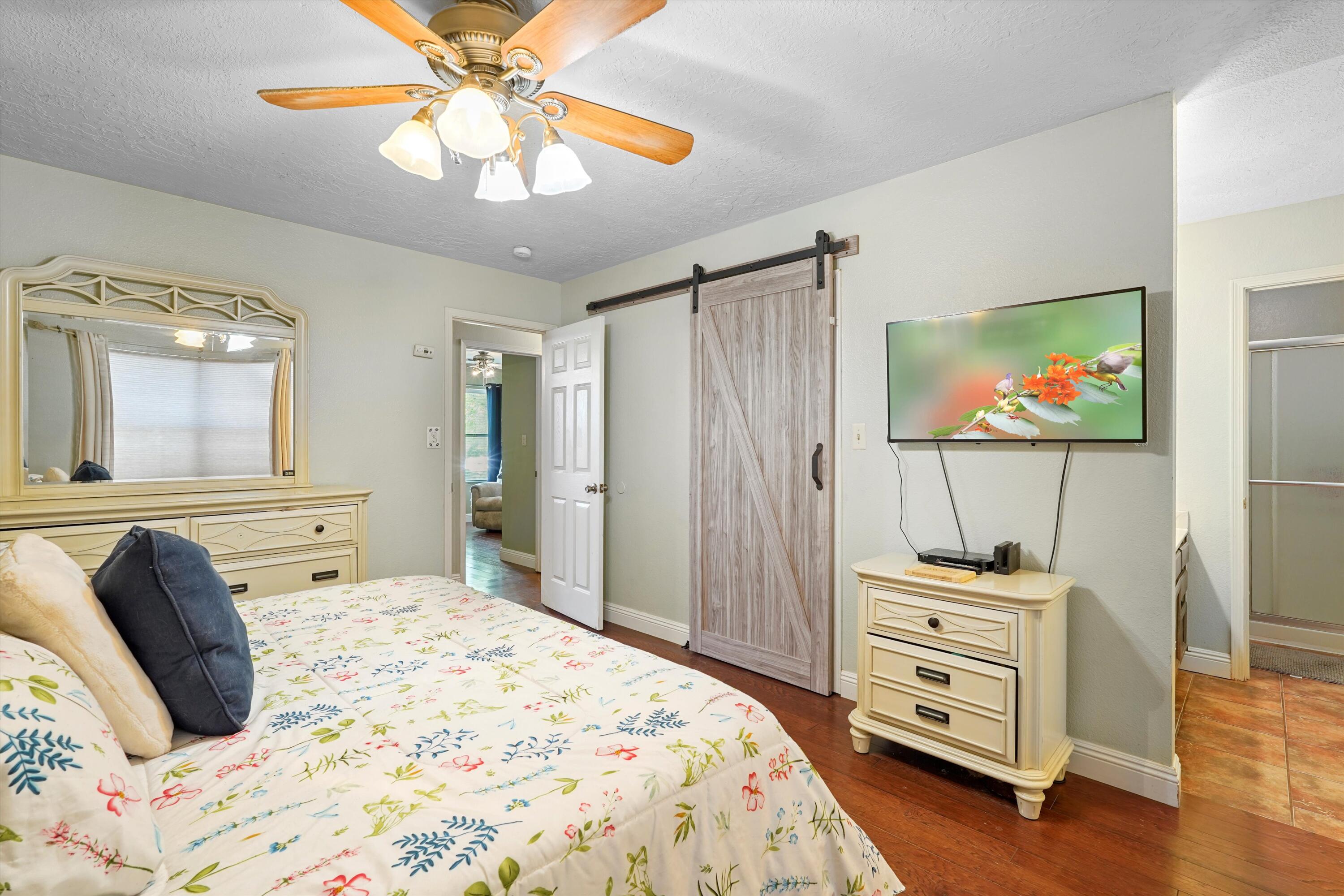 635 SILVER SADDLE Road SE