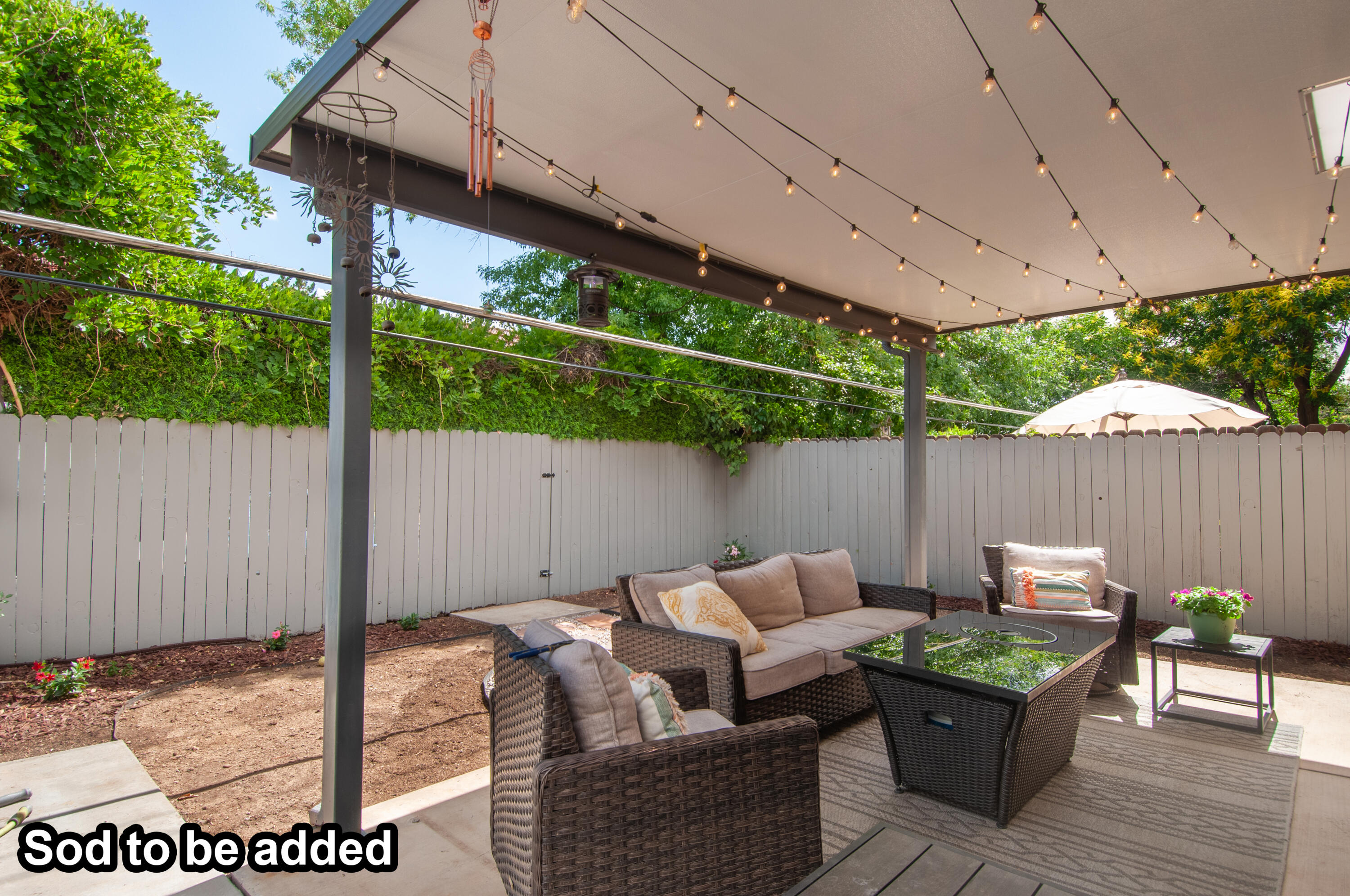 6820 LOS TRECHOS Court NE