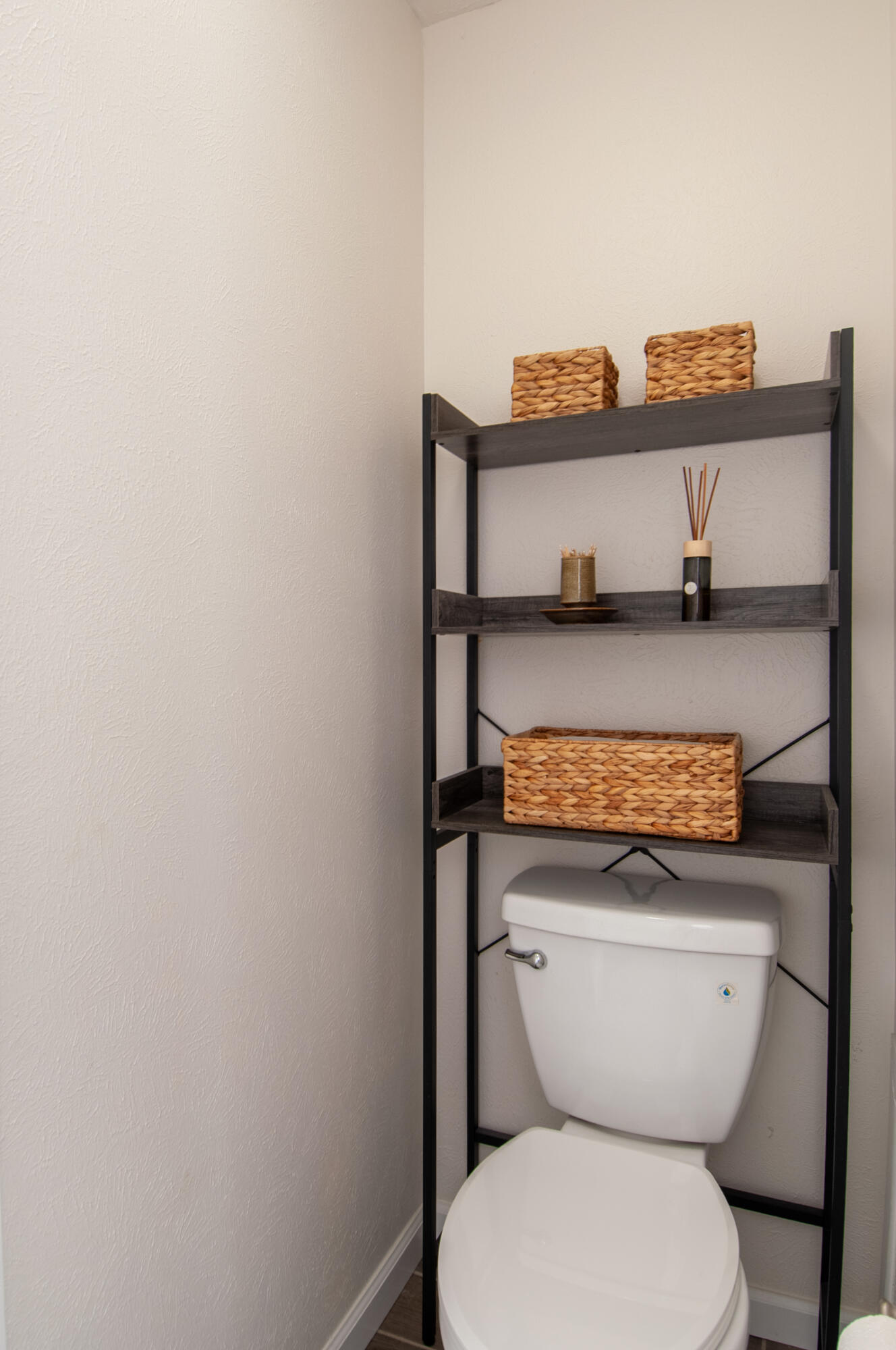 6820 LOS TRECHOS Court NE