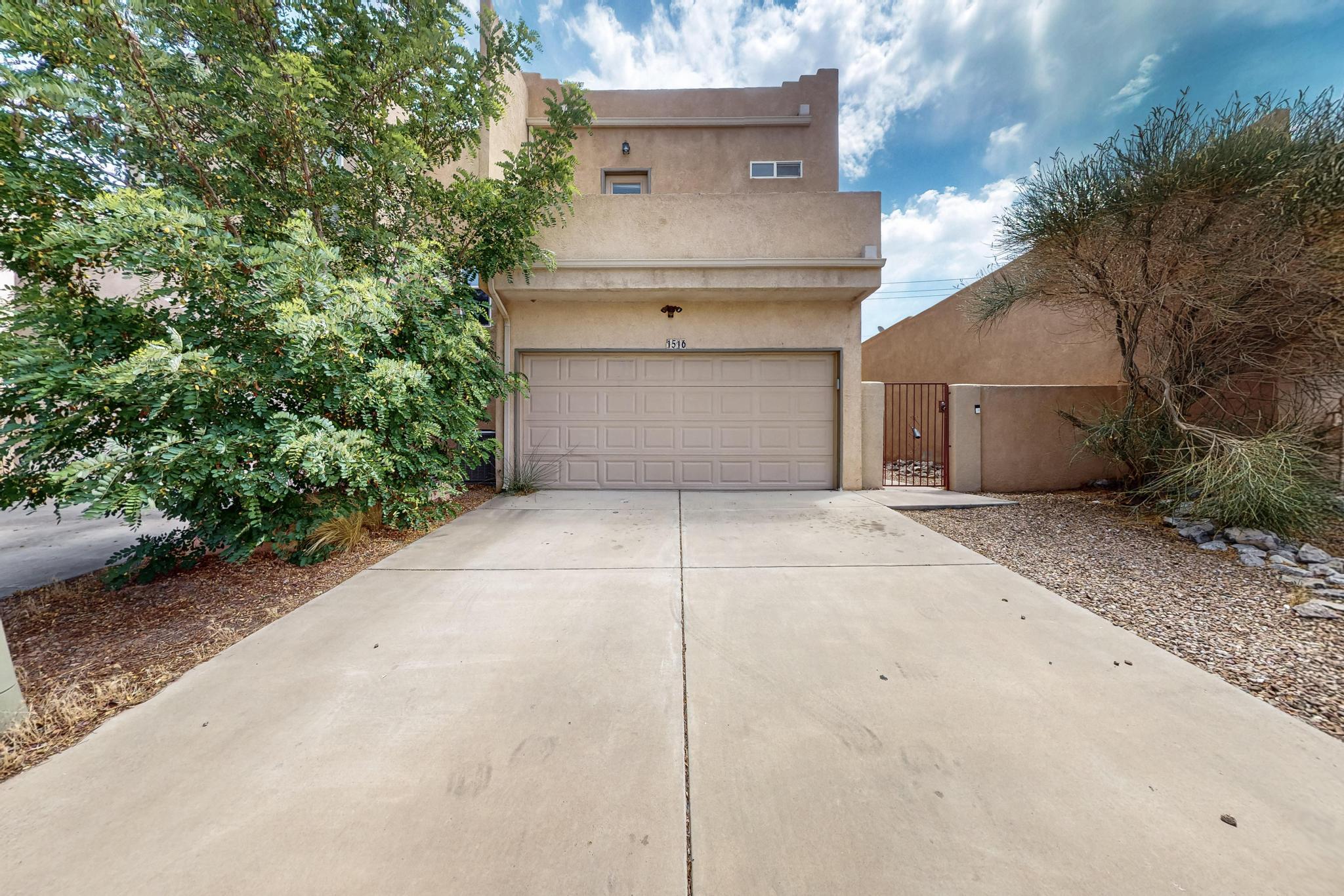 1516 OCEAN BREEZE Drive NE