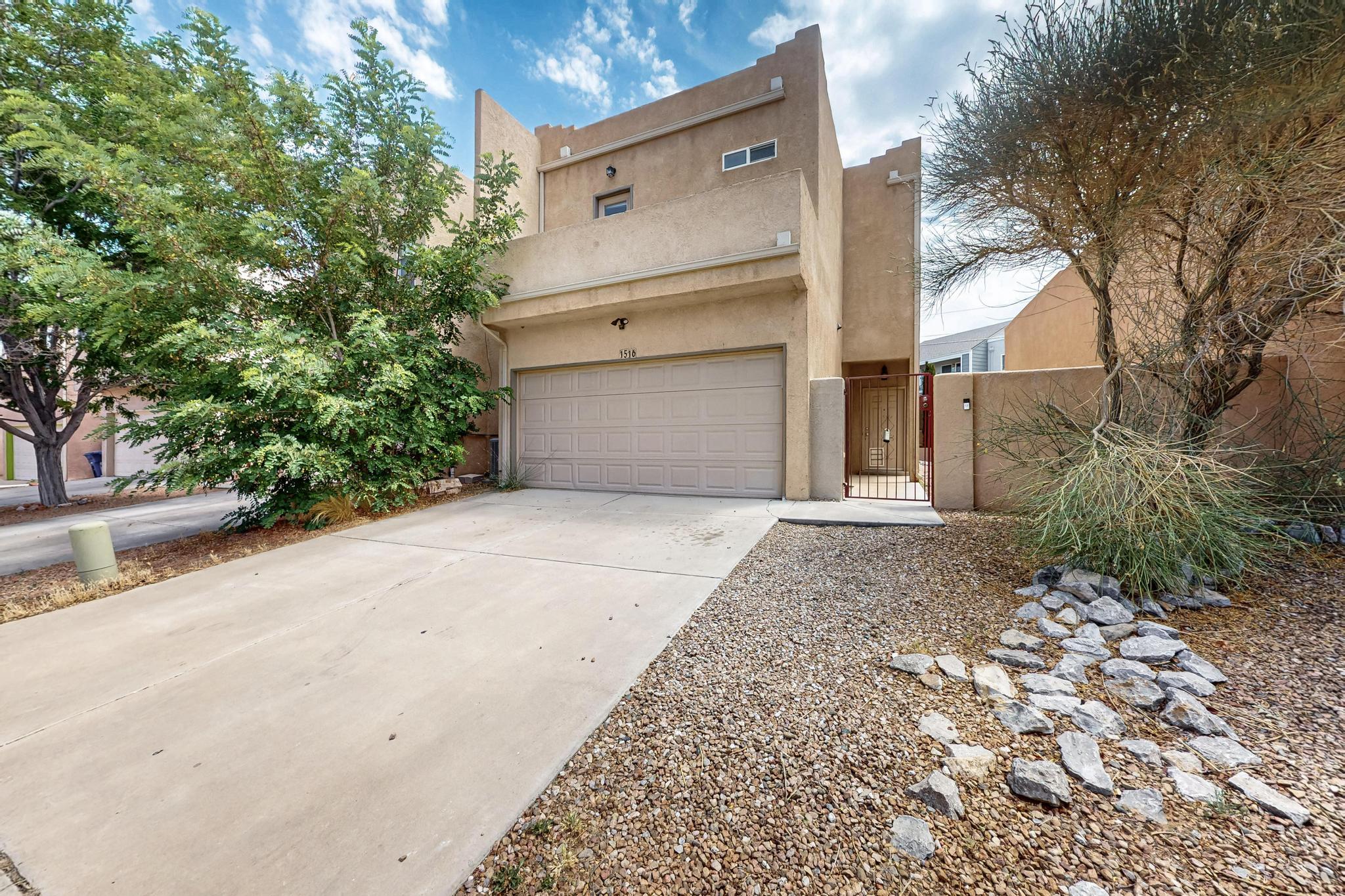 1516 OCEAN BREEZE Drive NE