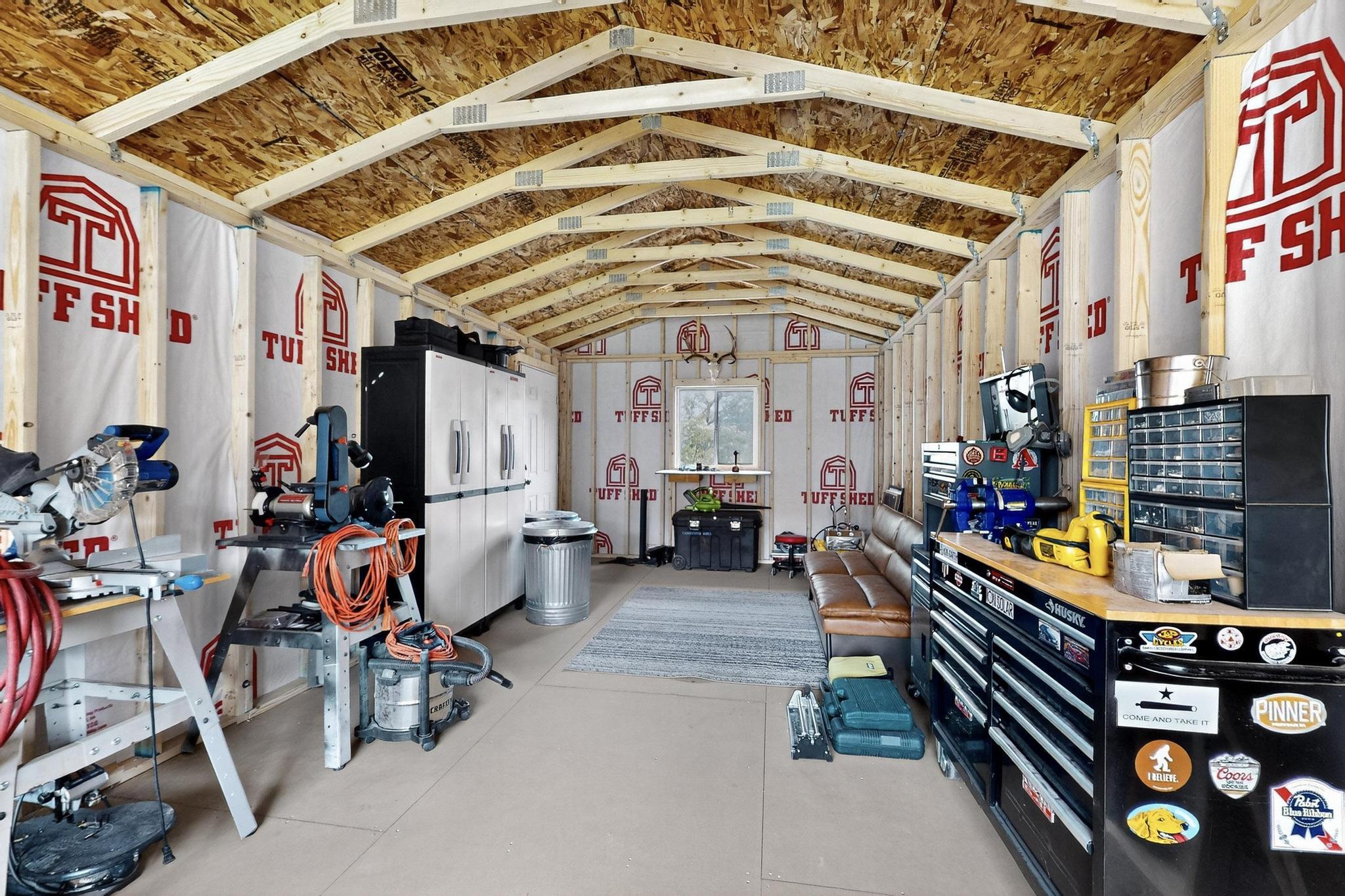 4420 BENTGRASS MEADOWS NE