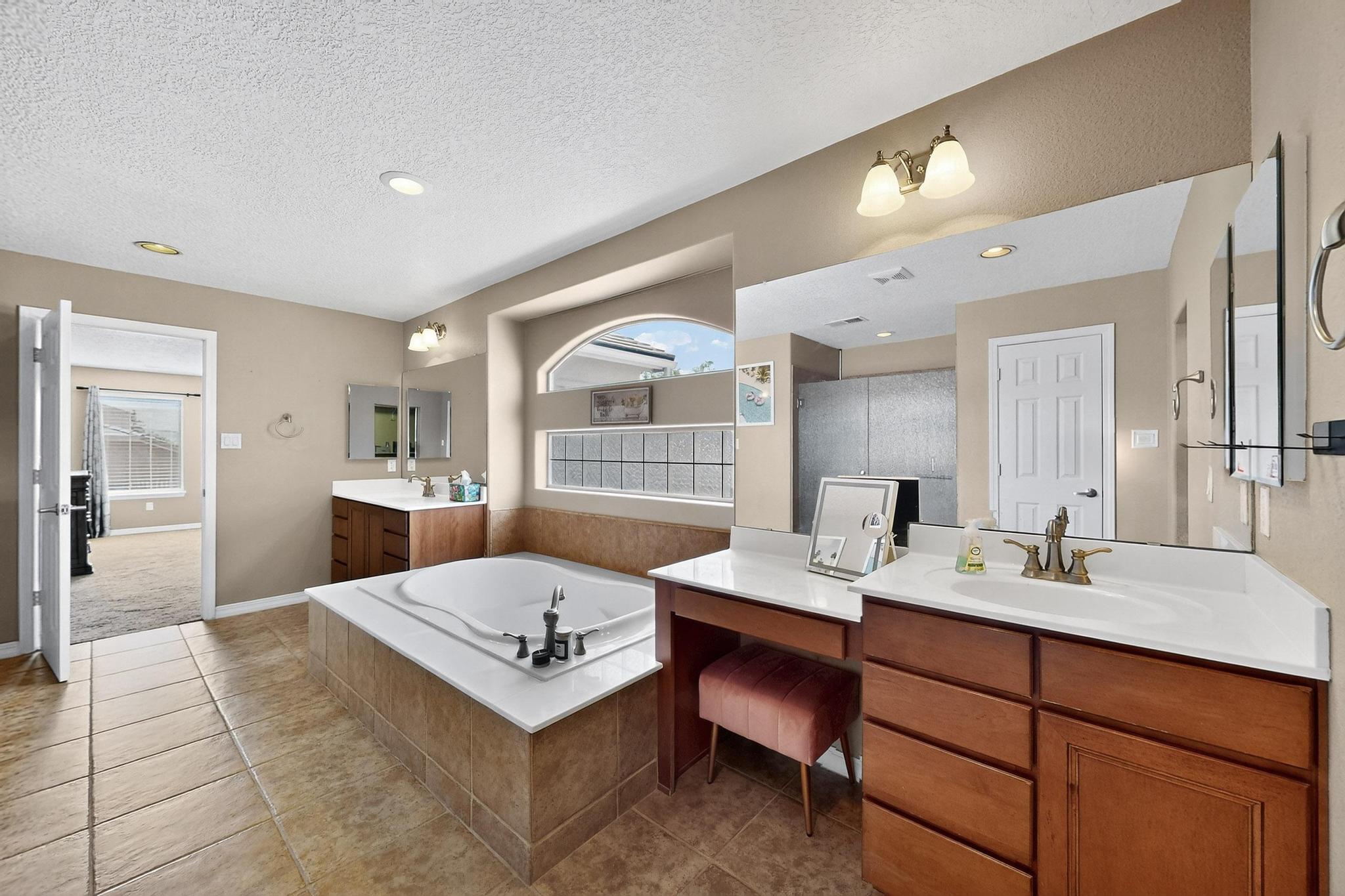 4420 BENTGRASS MEADOWS NE