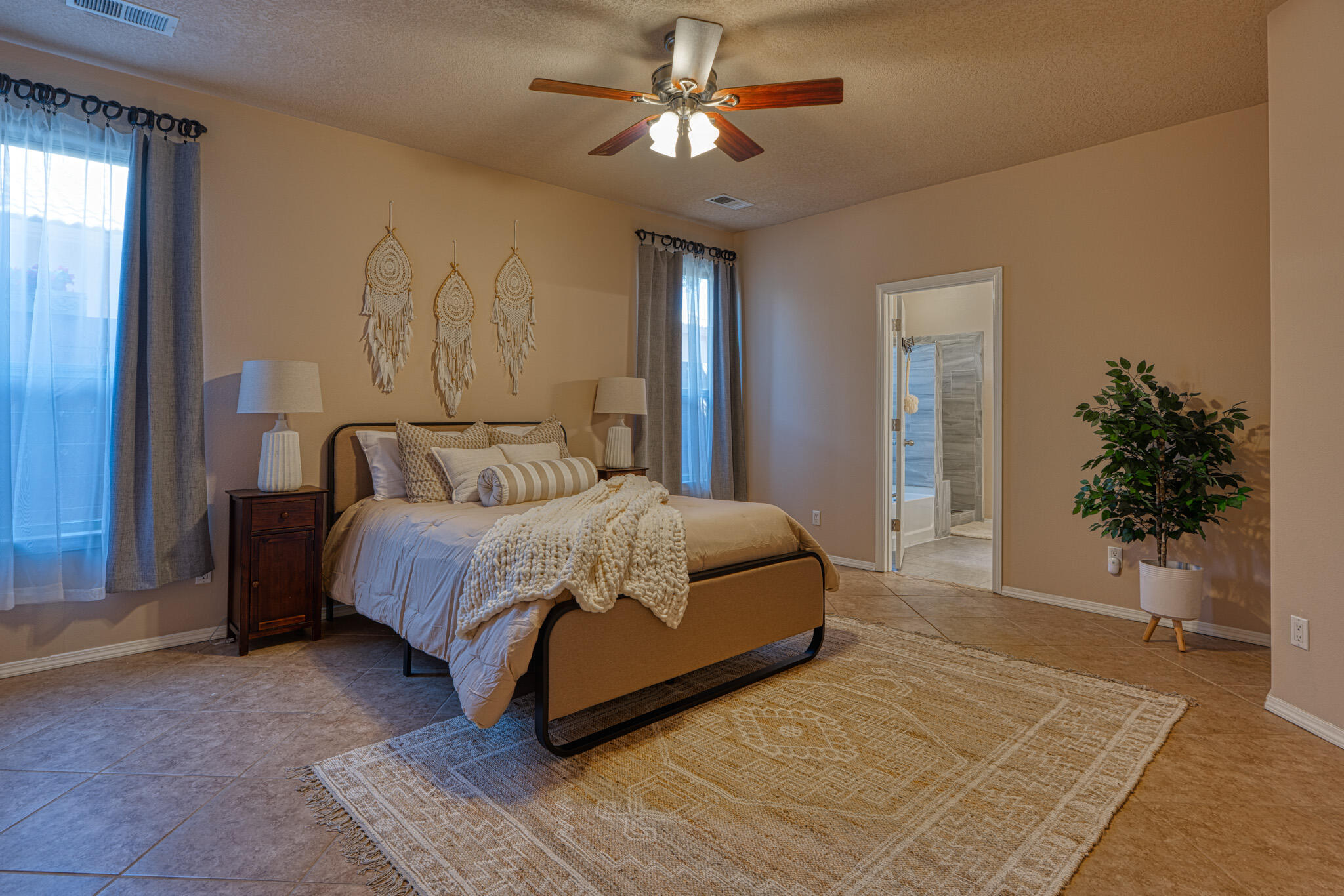 851 VISTA PATRON Drive