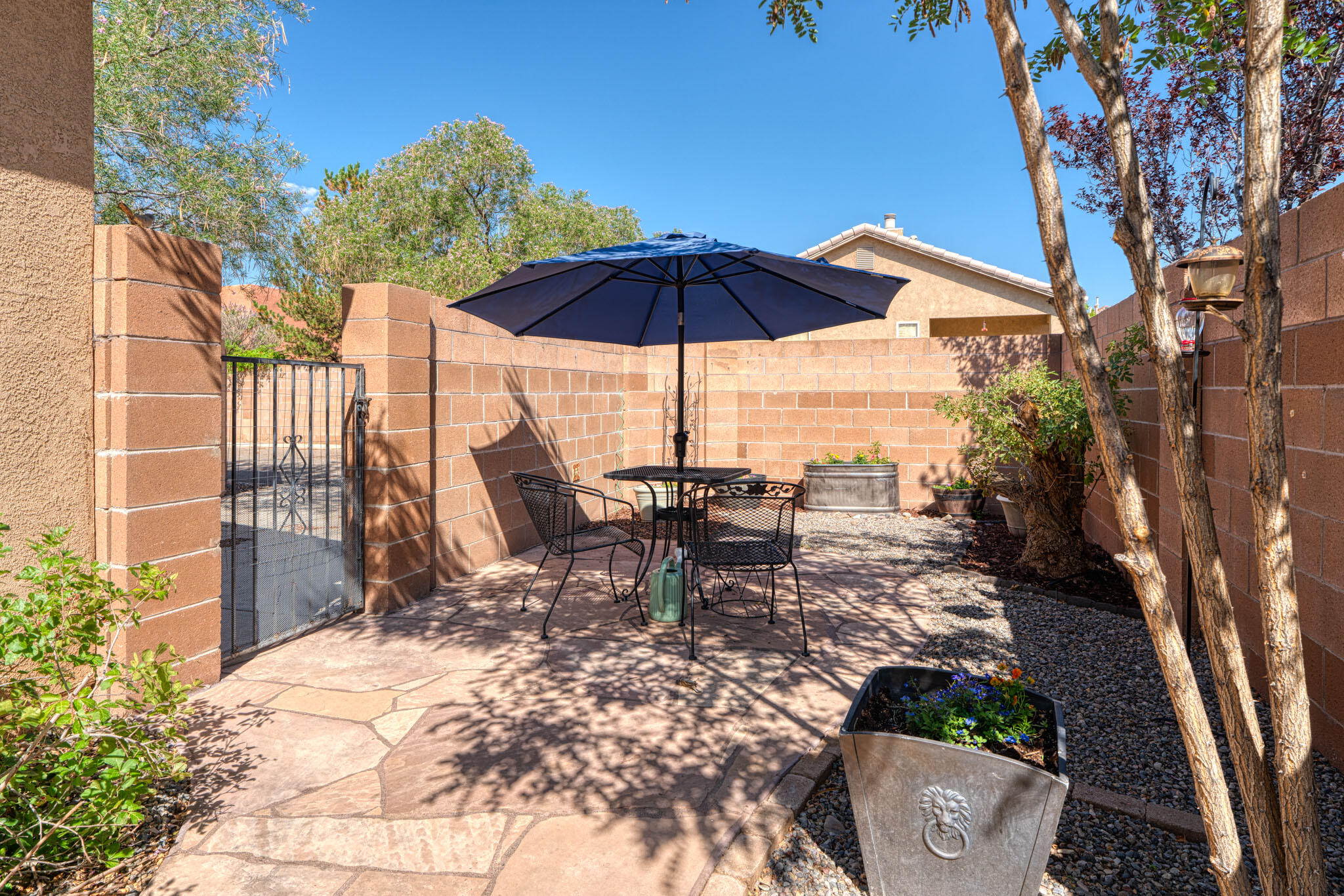 851 VISTA PATRON Drive