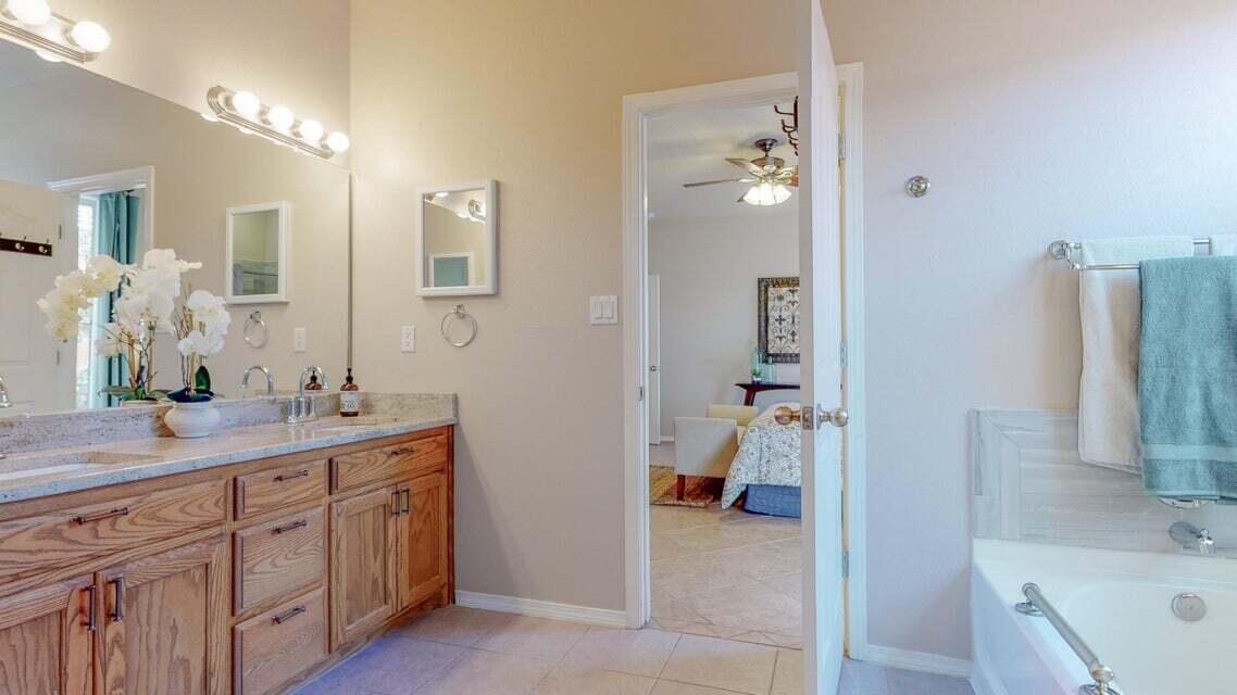 851 VISTA PATRON Drive