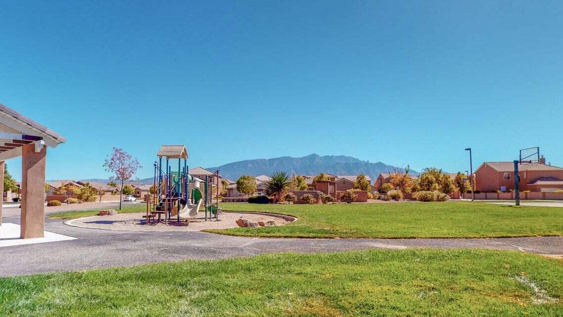 851 VISTA PATRON Drive