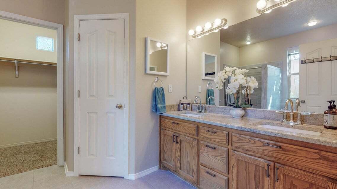 851 VISTA PATRON Drive