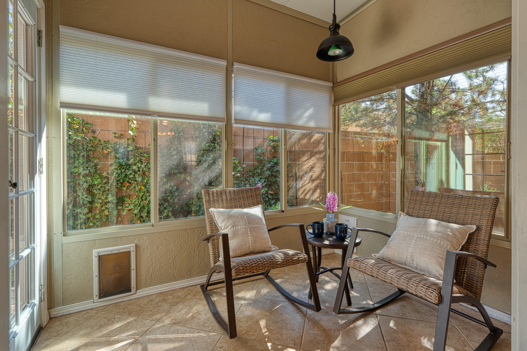 851 VISTA PATRON Drive